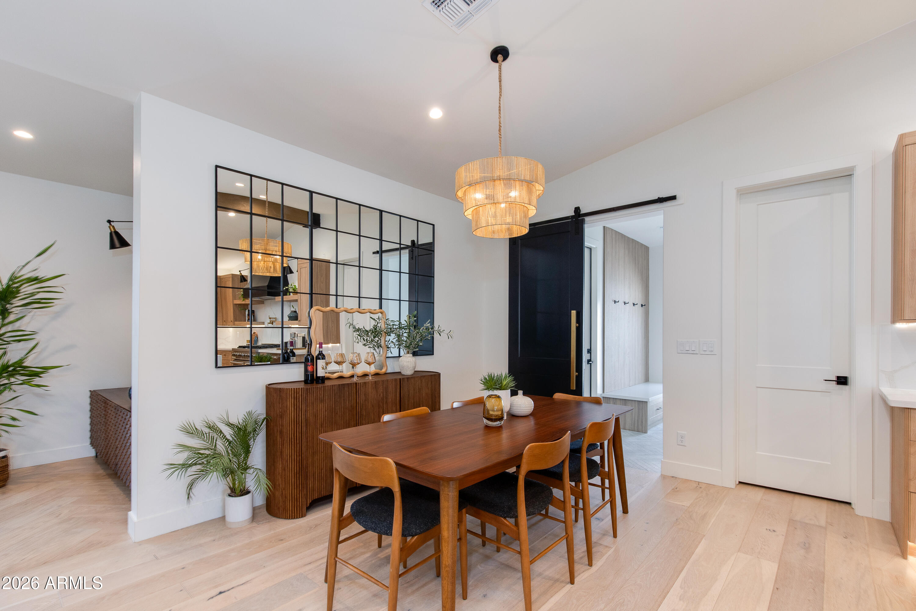 3010 E GLENROSA Avenue