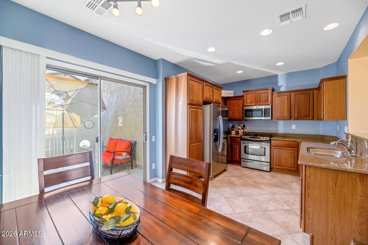 3932 E MELINDA Drive
