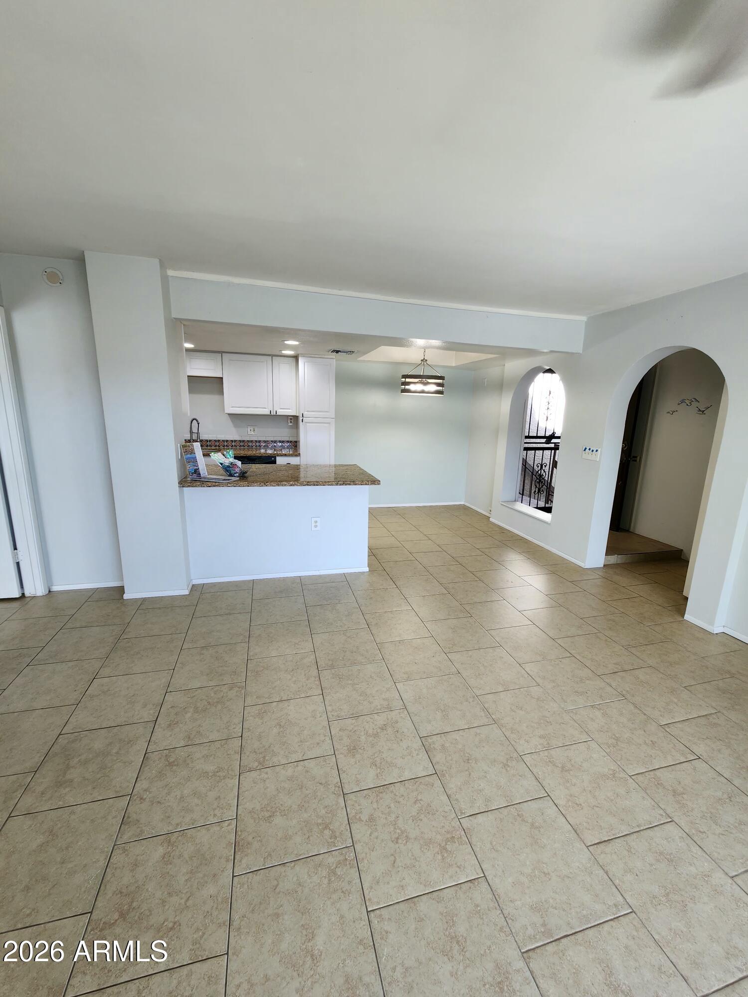 7557 N DREAMY DRAW Drive 248