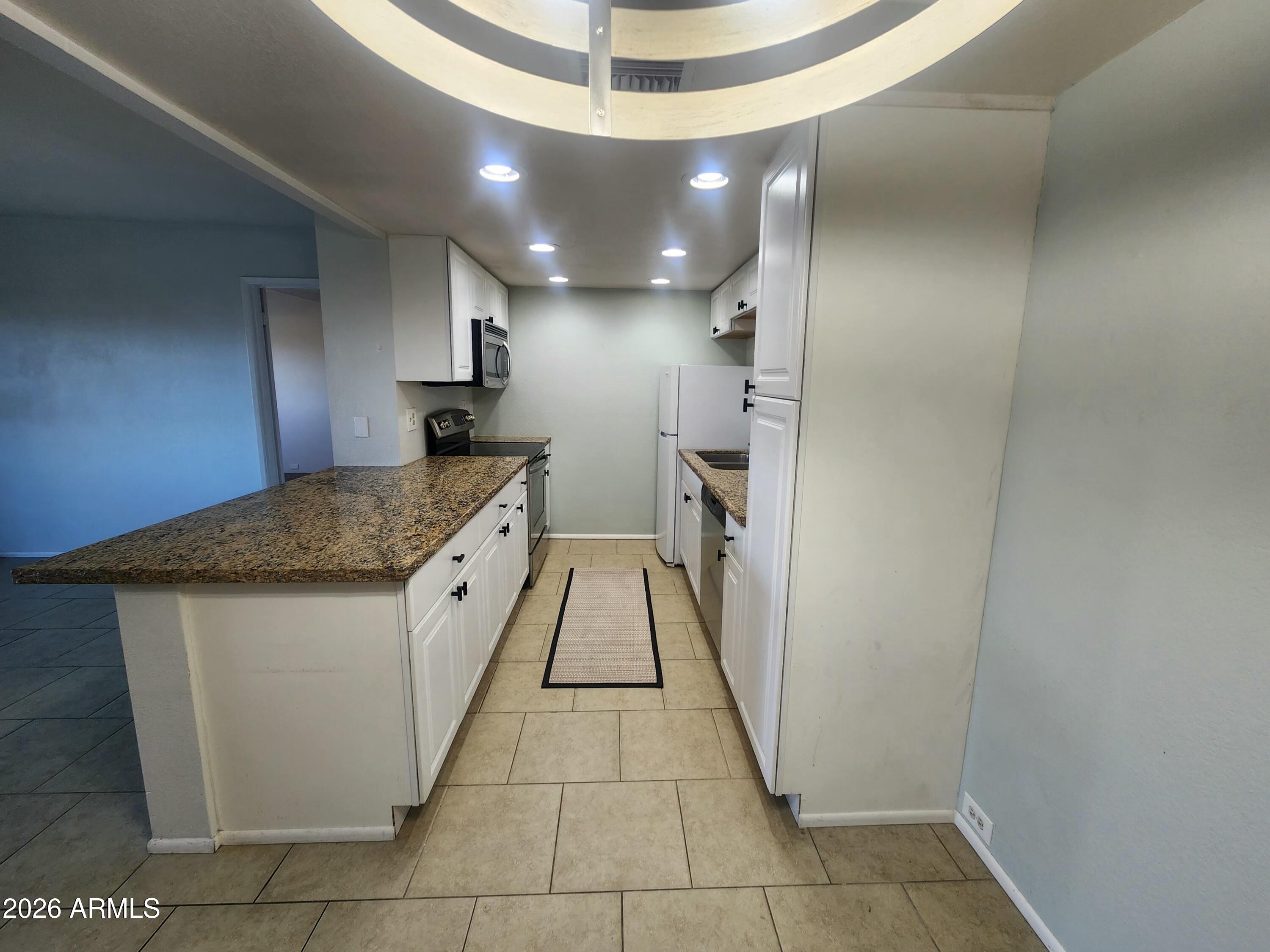 7557 N DREAMY DRAW Drive 248