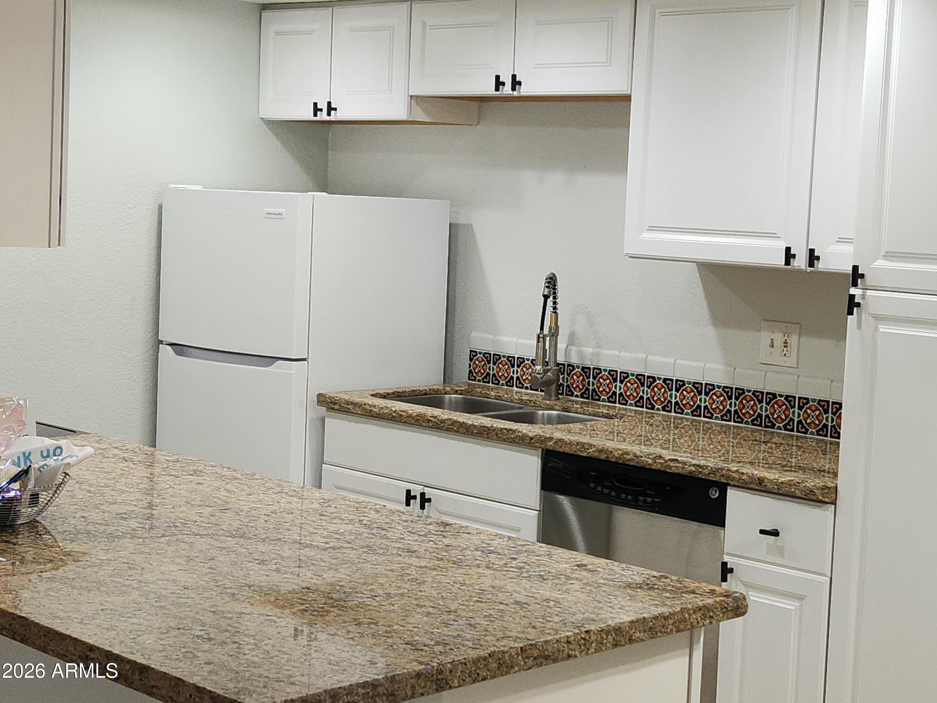 7557 N DREAMY DRAW Drive 248