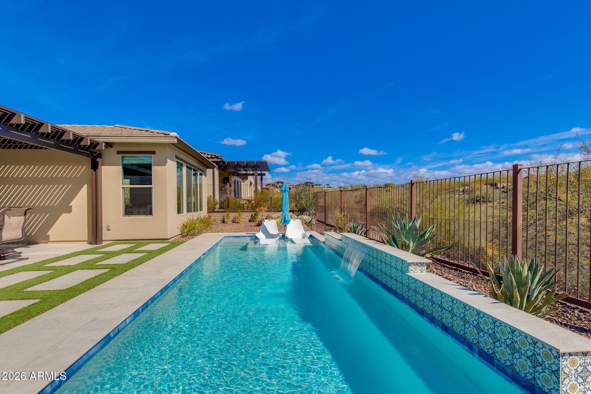 4427 BUCKING BRONCO Road