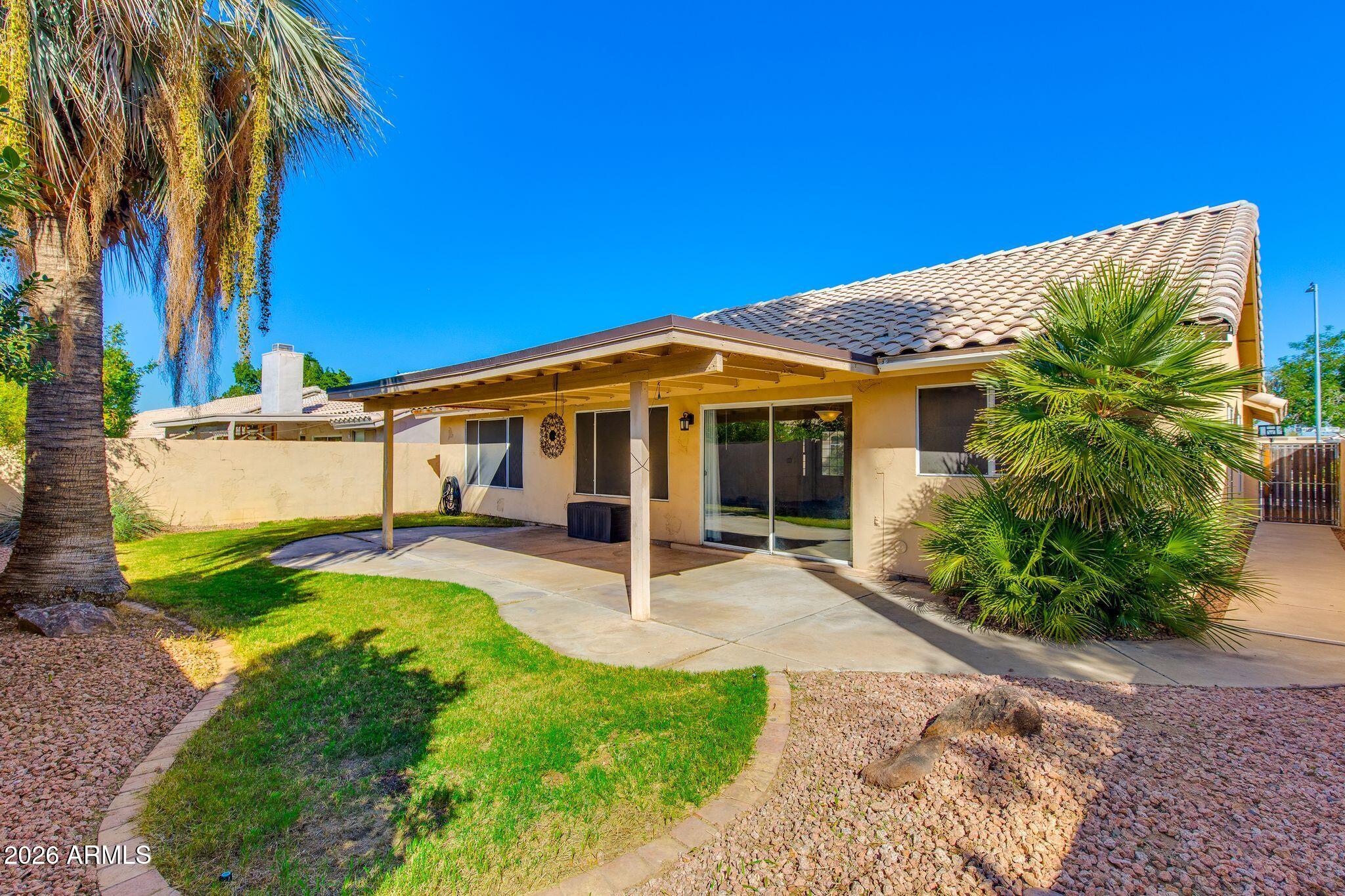 6715 W CHERRY HILLS Drive