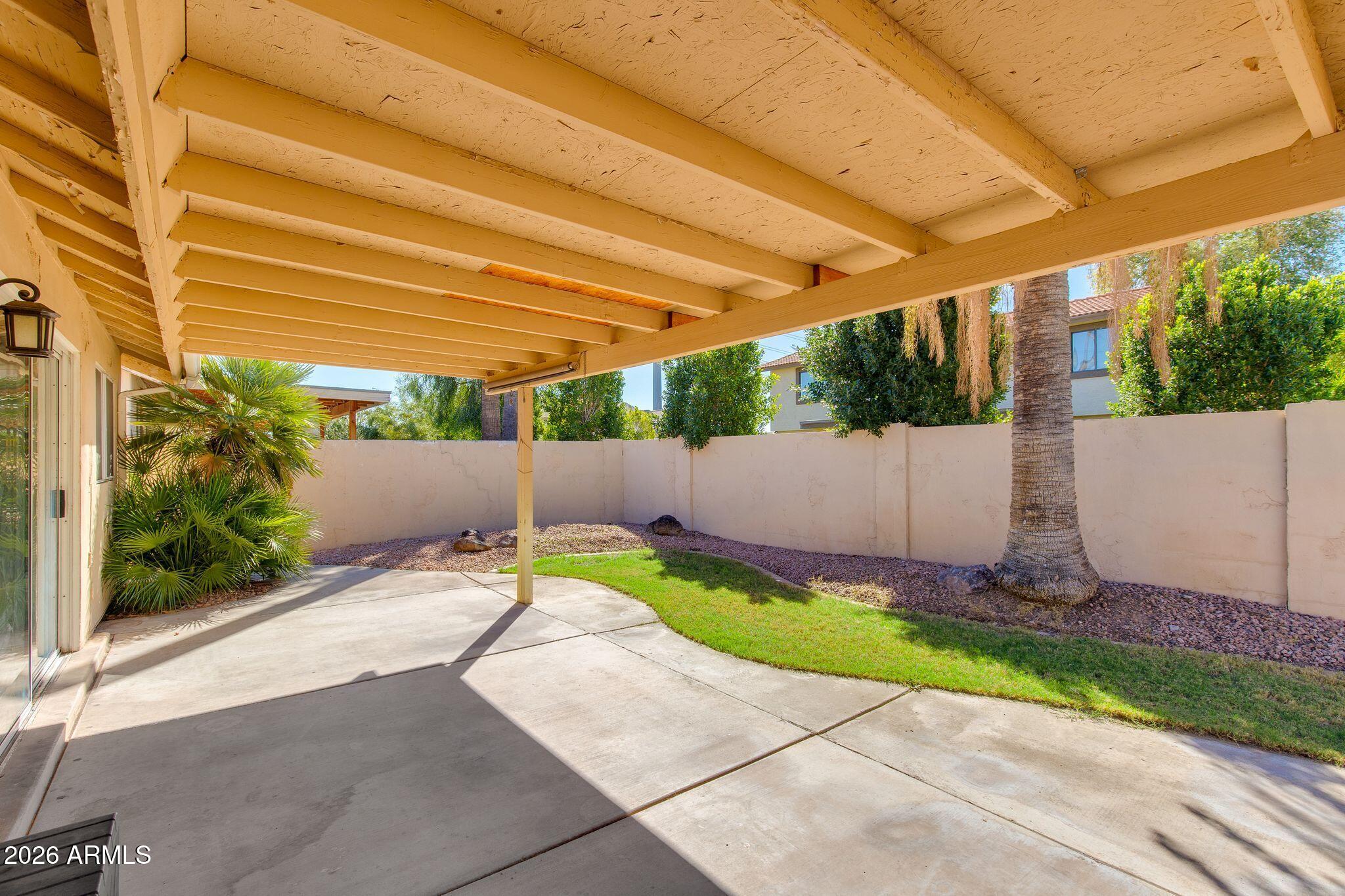 6715 W CHERRY HILLS Drive