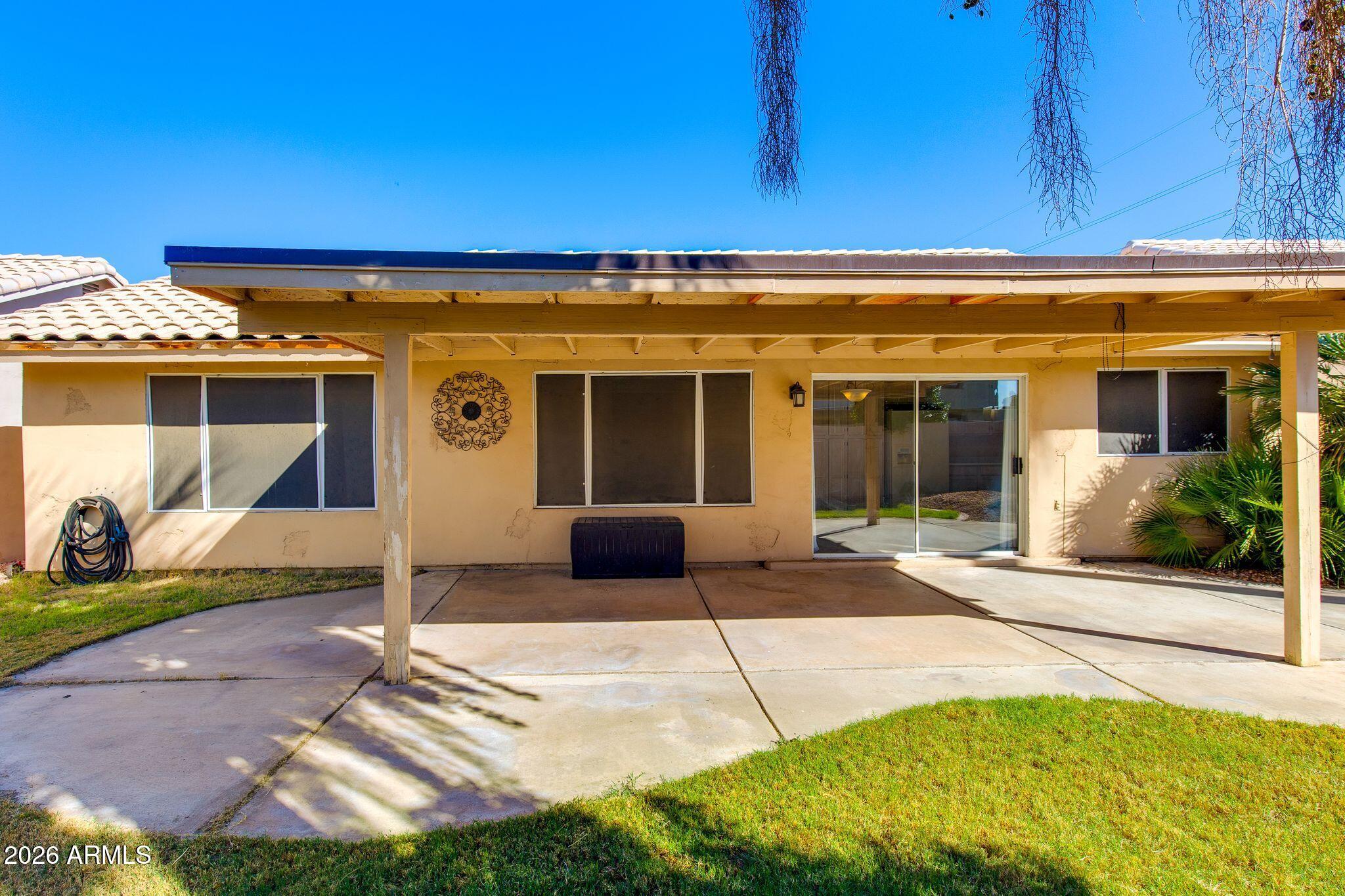 6715 W CHERRY HILLS Drive
