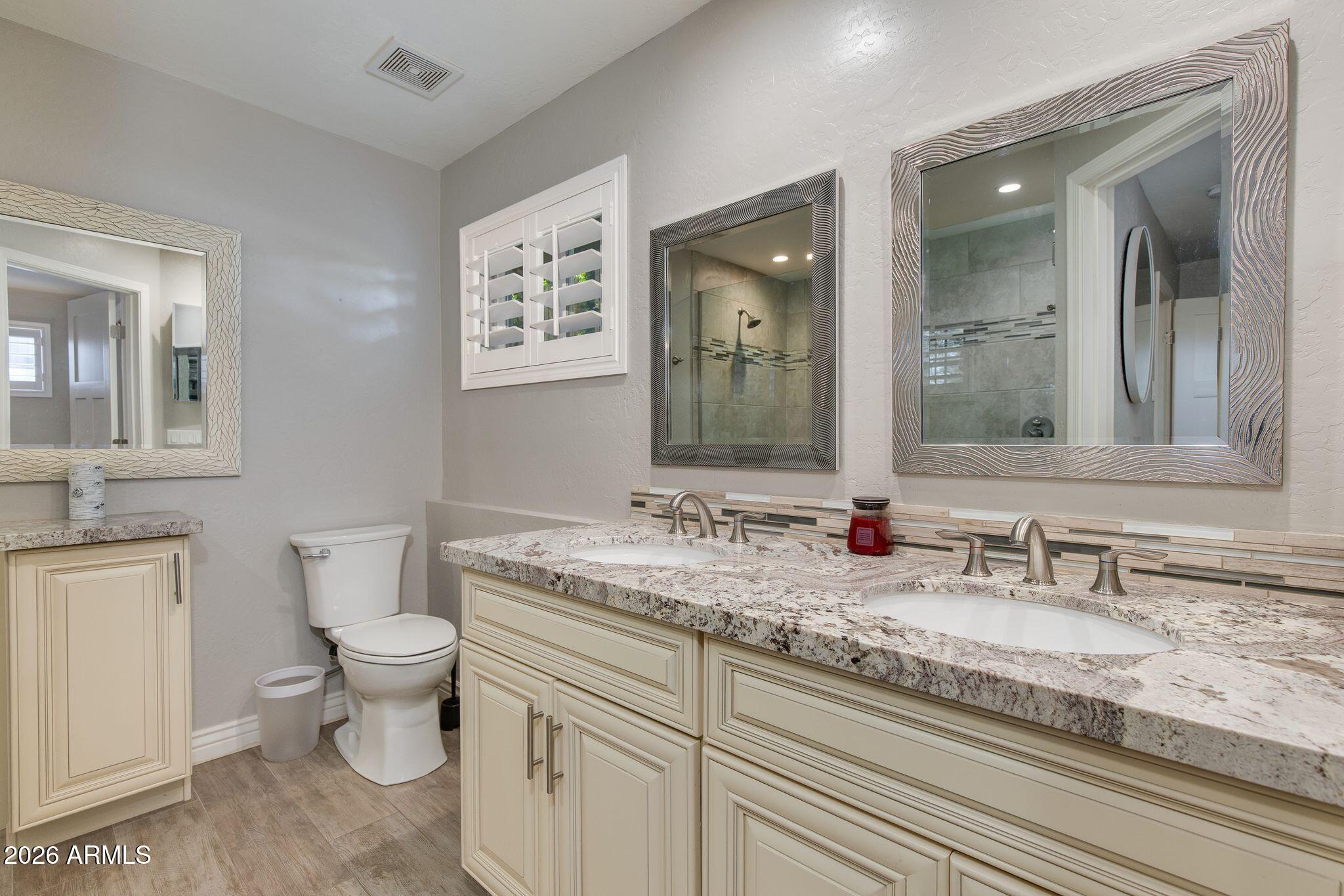 4110 E HAZELWOOD Street