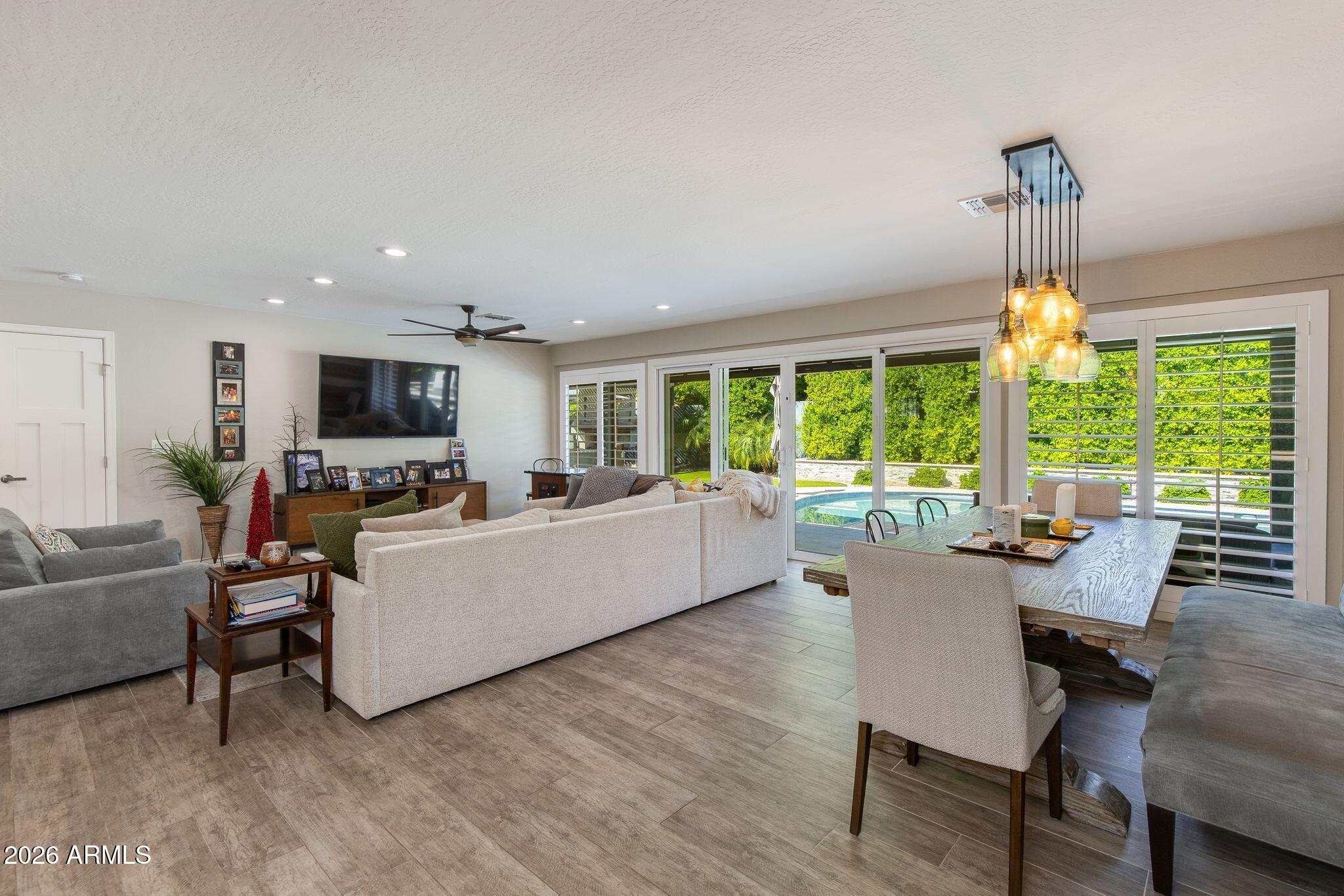 4110 E HAZELWOOD Street