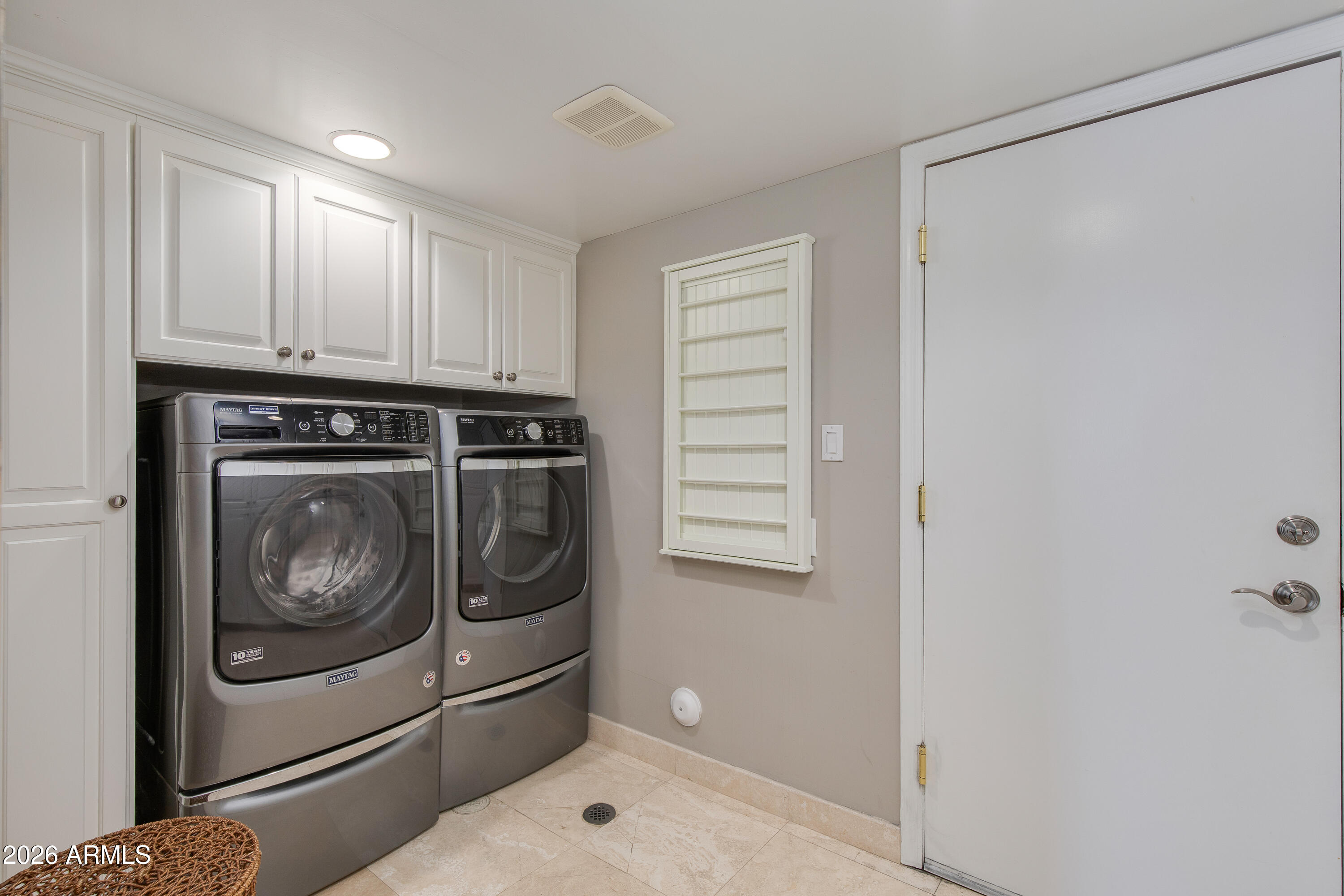 2737 E ARIZONA BILTMORE Circle 2