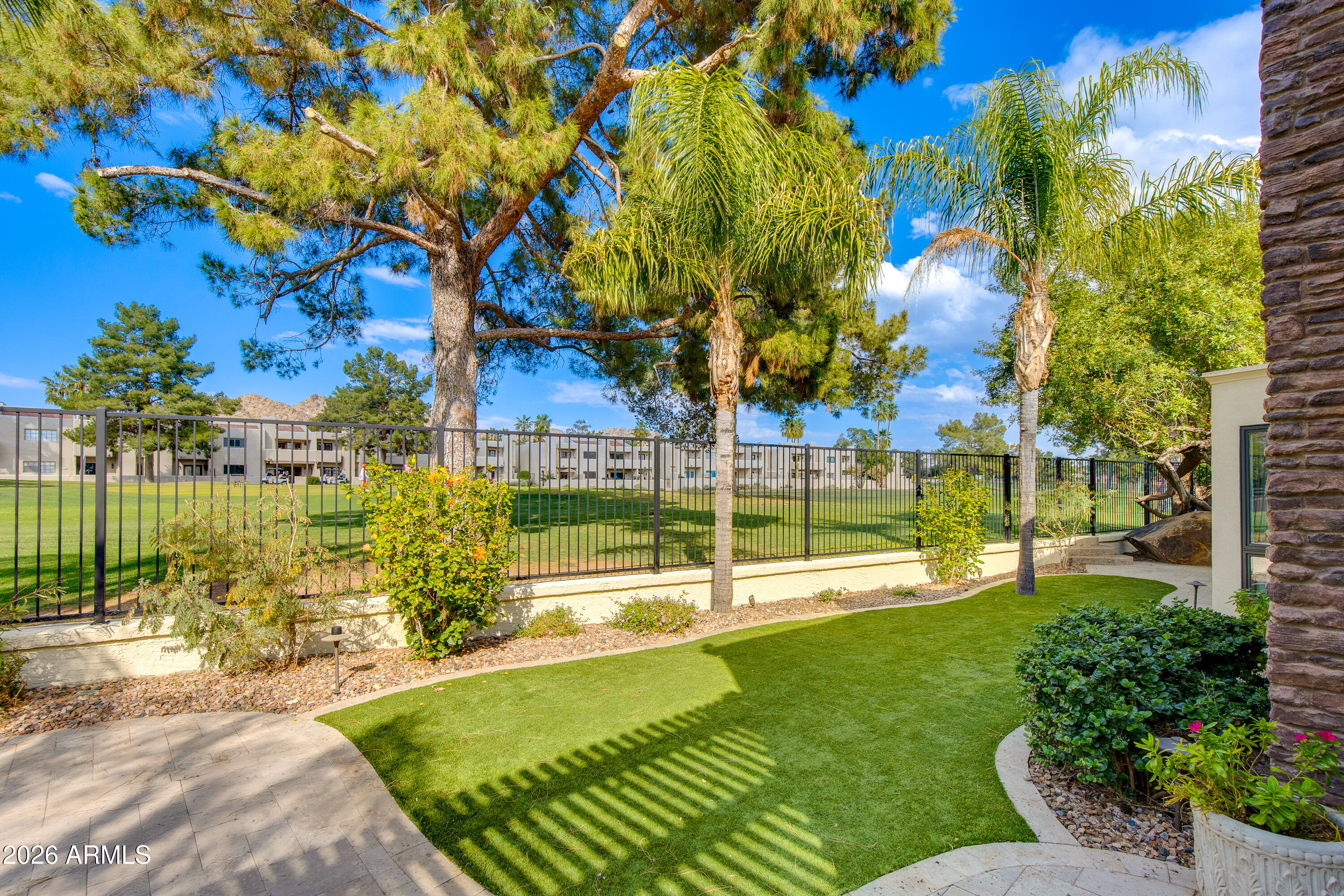 2737 E ARIZONA BILTMORE Circle 2