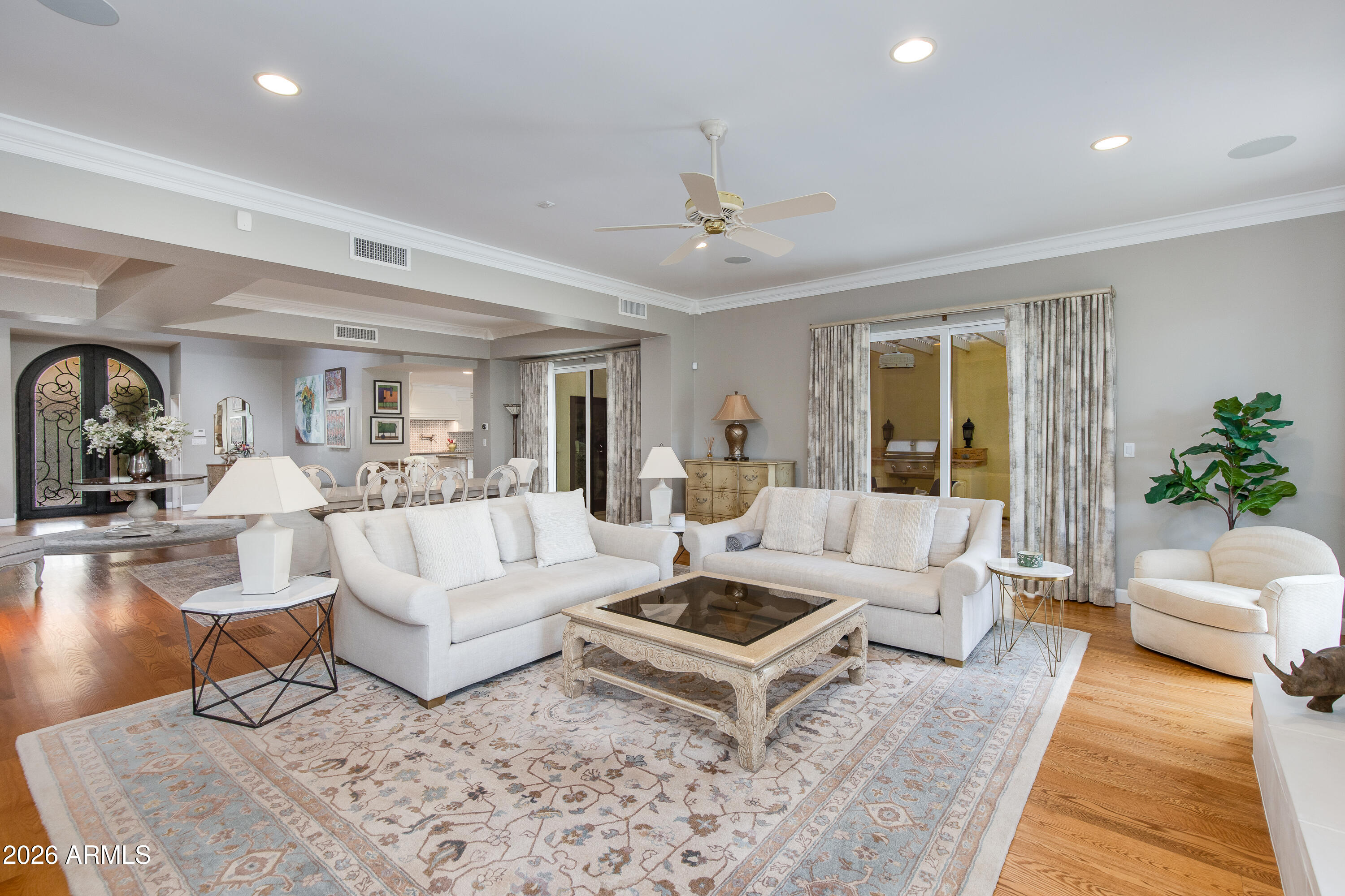 2737 E ARIZONA BILTMORE Circle 2