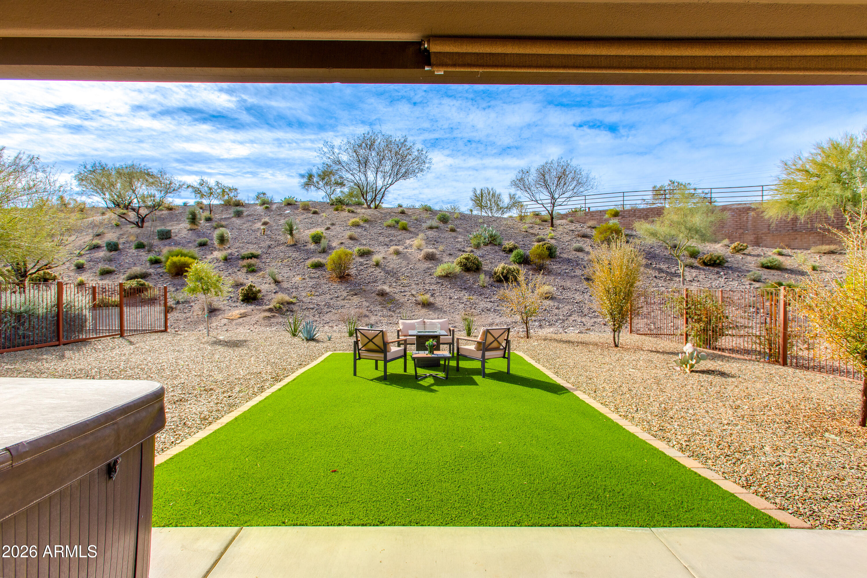 3289 MAVERICK Road