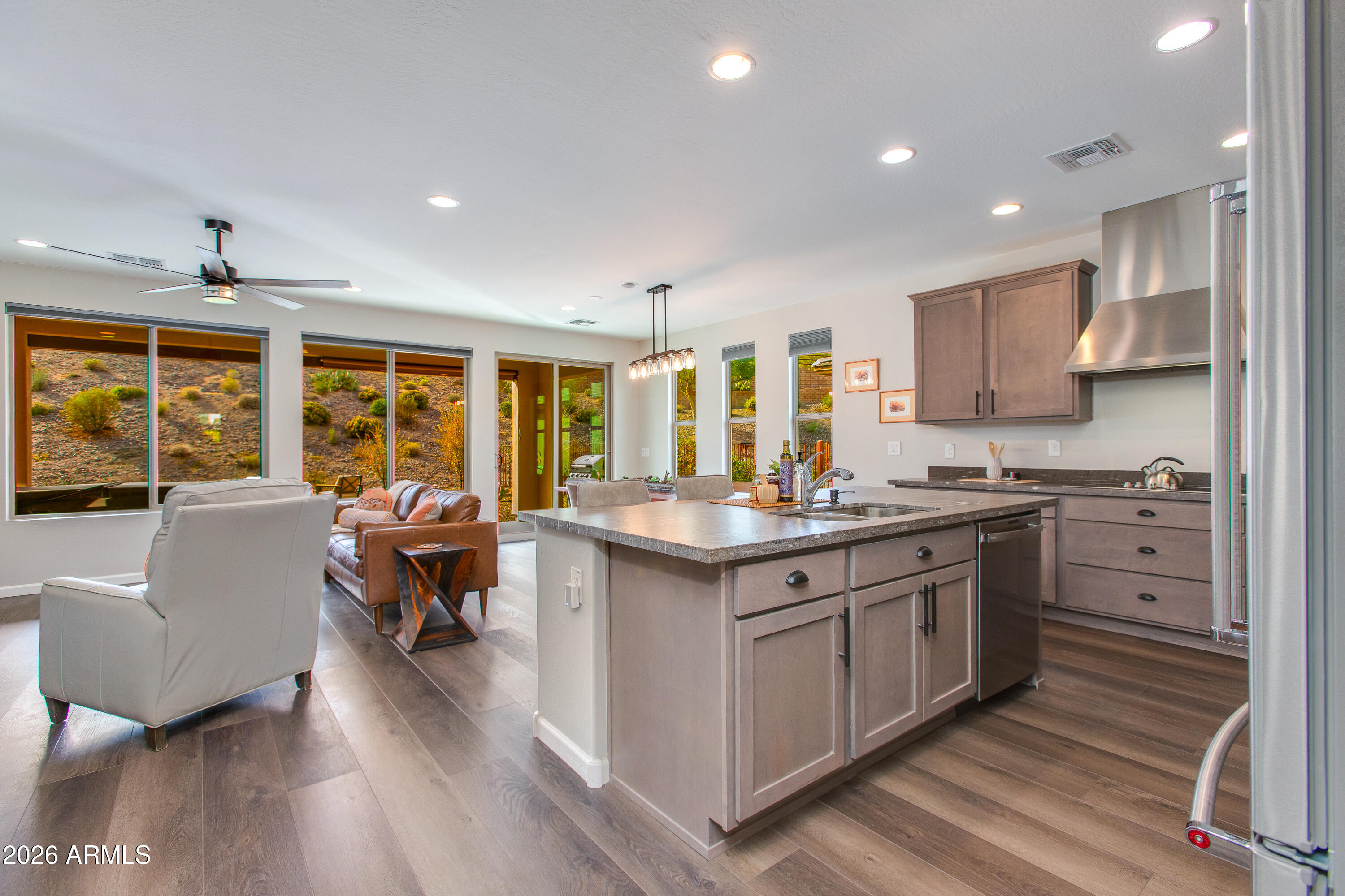 3289 MAVERICK Road