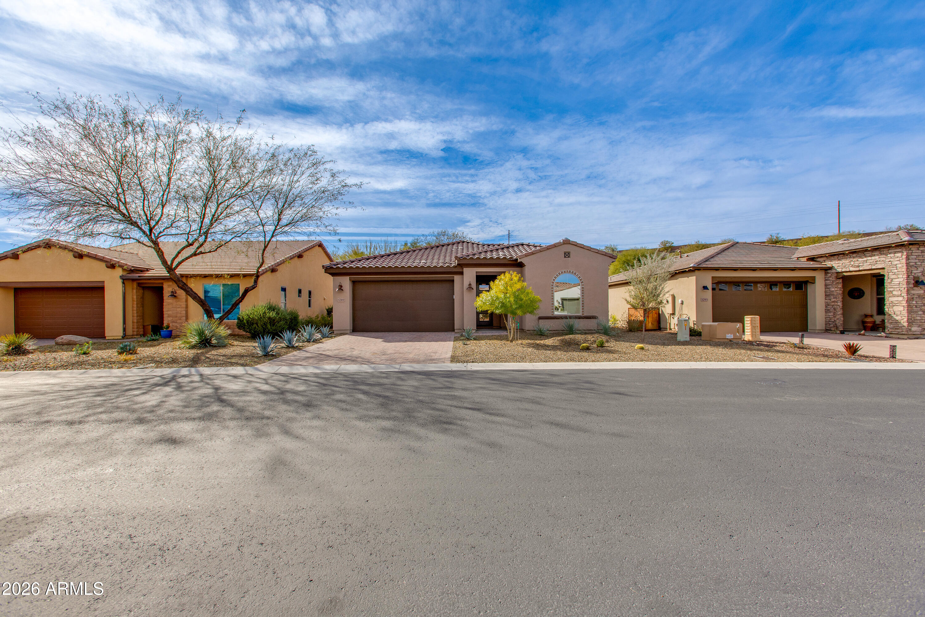 3289 MAVERICK Road