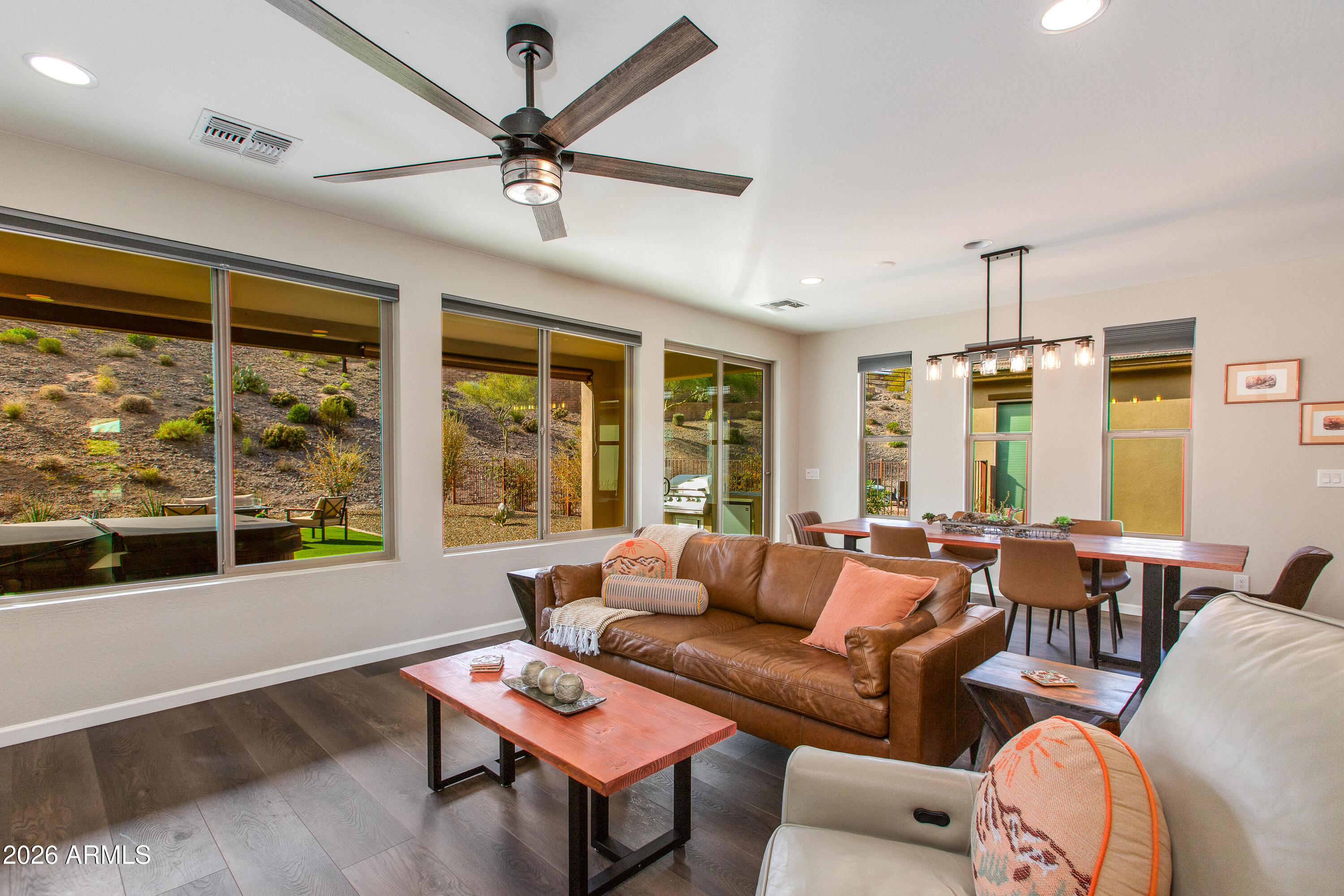 3289 MAVERICK Road
