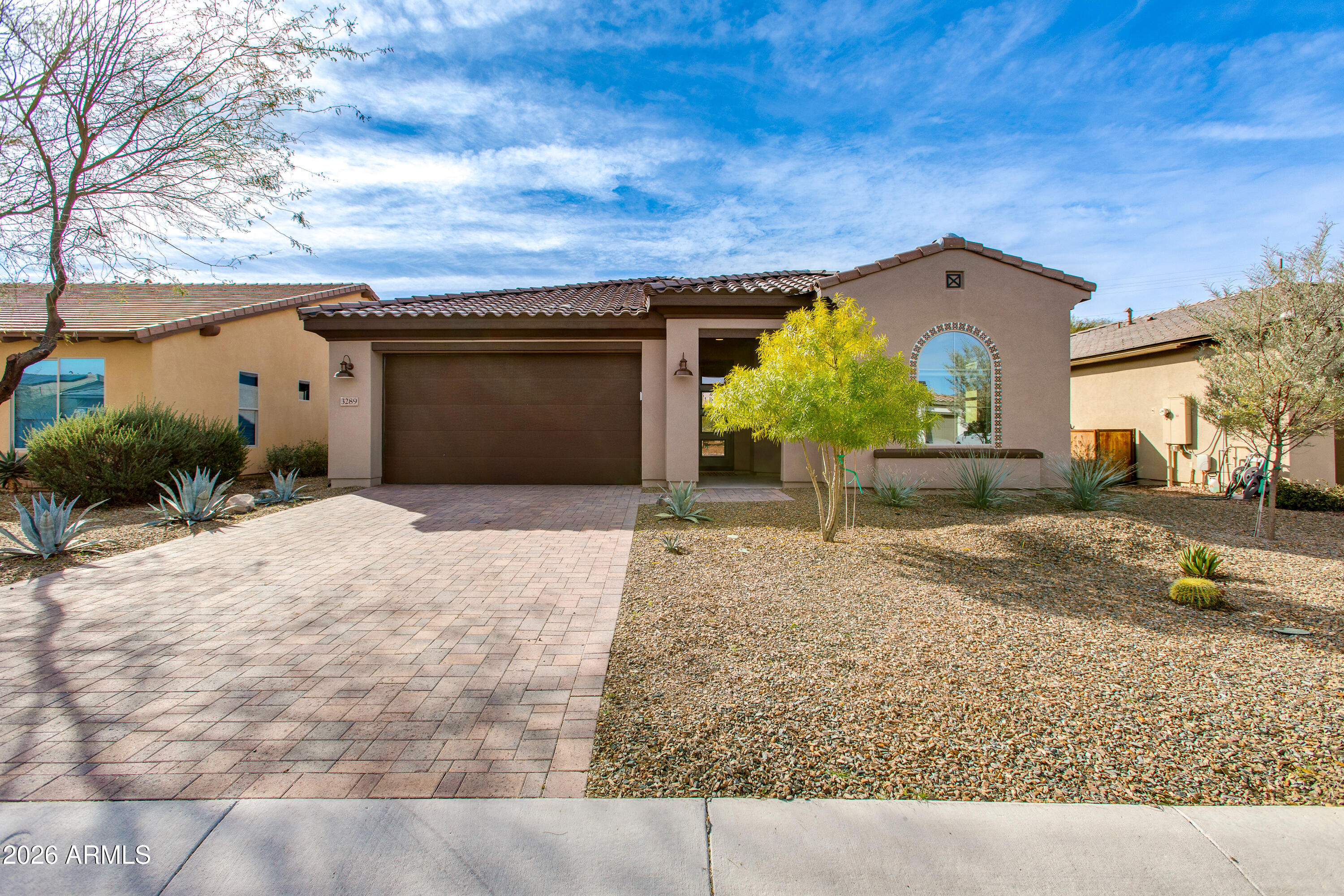 3289 MAVERICK Road