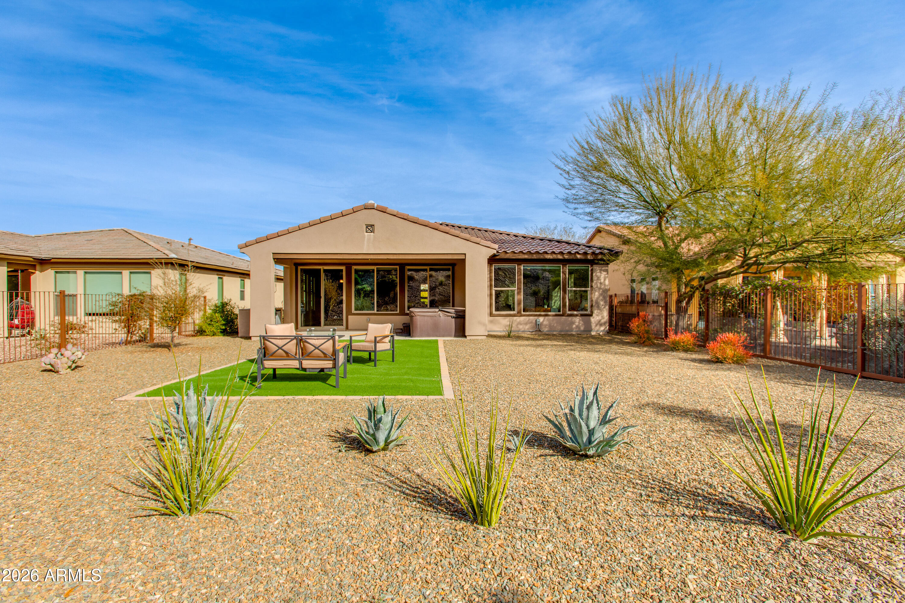 3289 MAVERICK Road