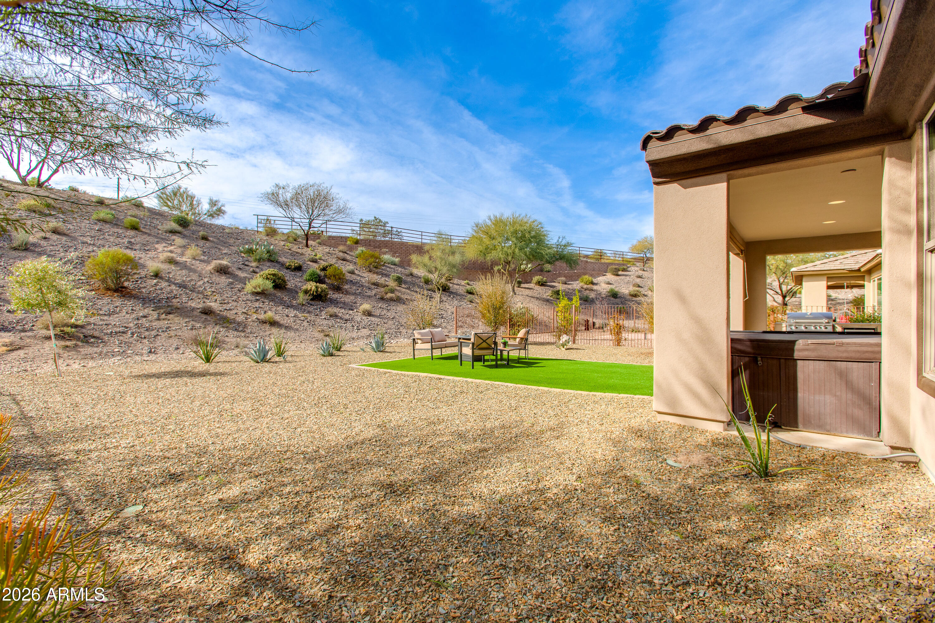 3289 MAVERICK Road