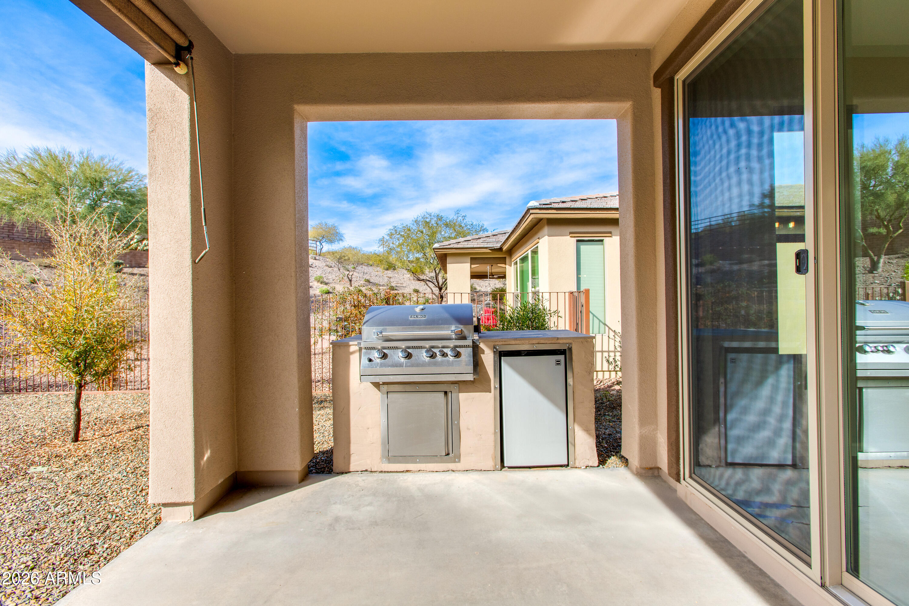 3289 MAVERICK Road