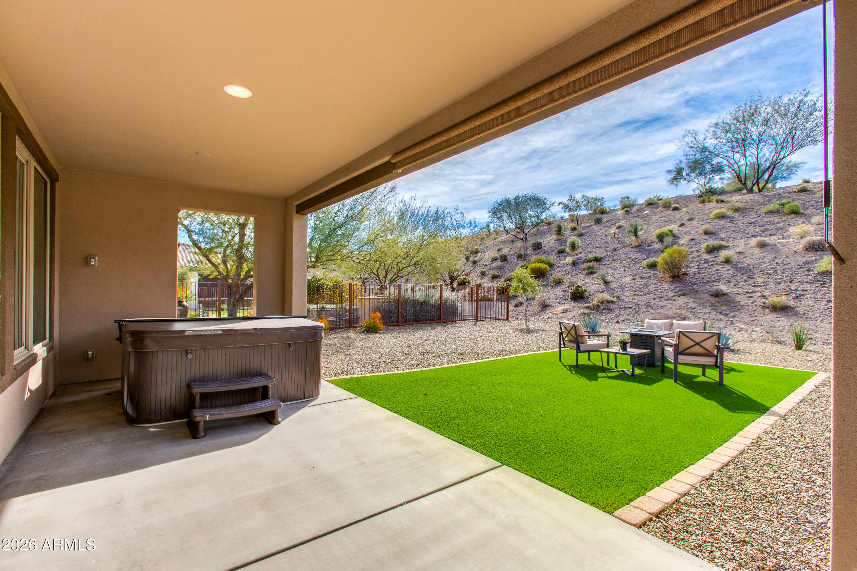 3289 MAVERICK Road
