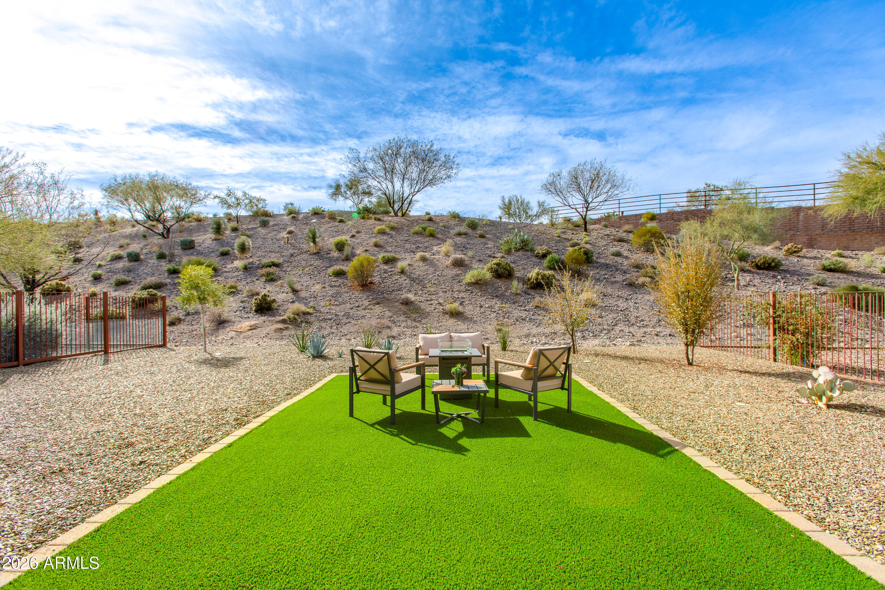 3289 MAVERICK Road