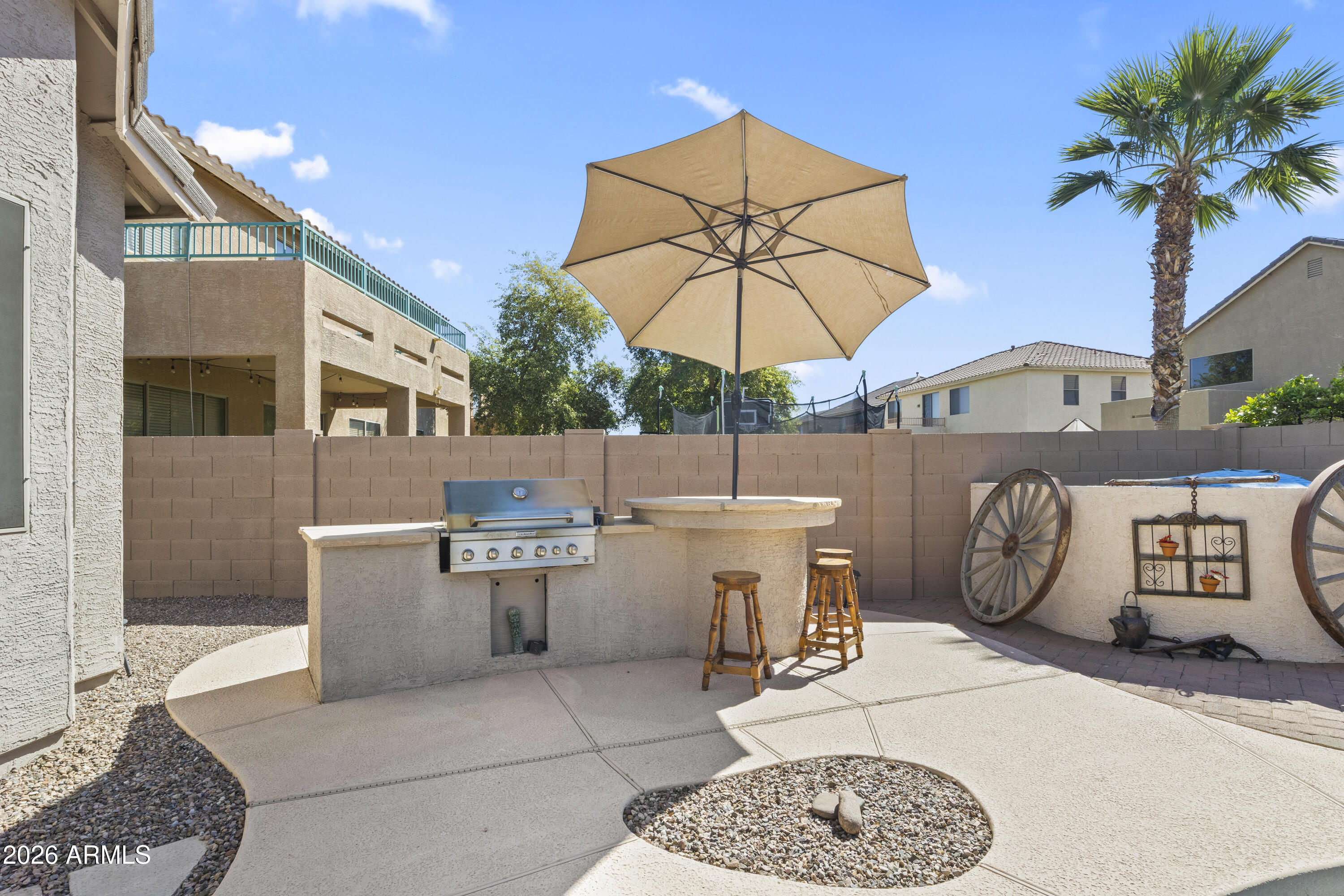 5623 W MALDONADO Road