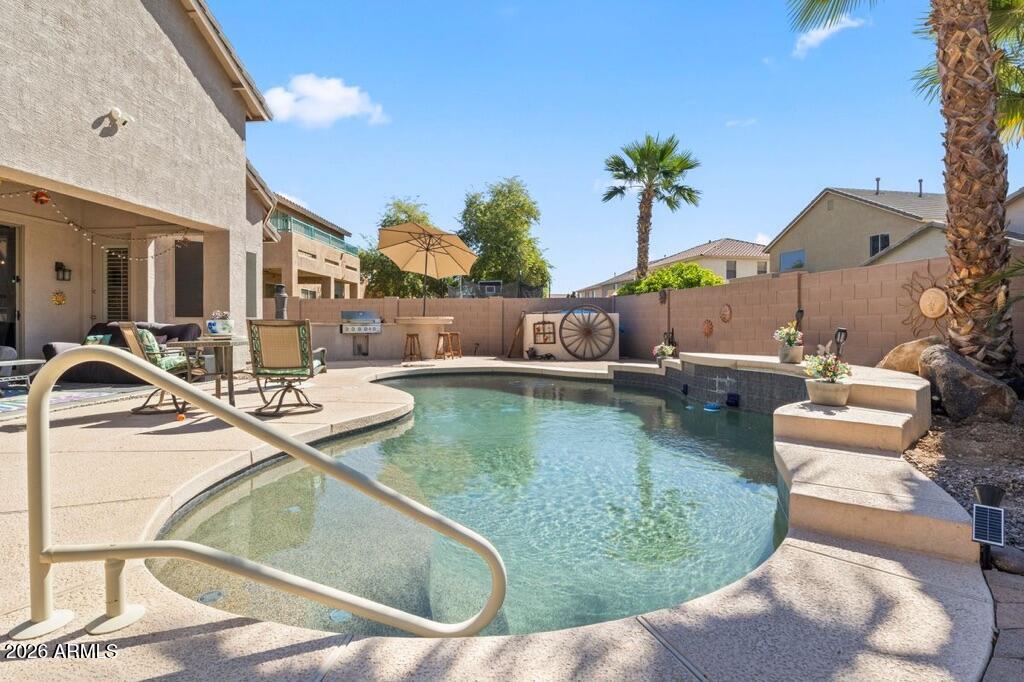 5623 W MALDONADO Road