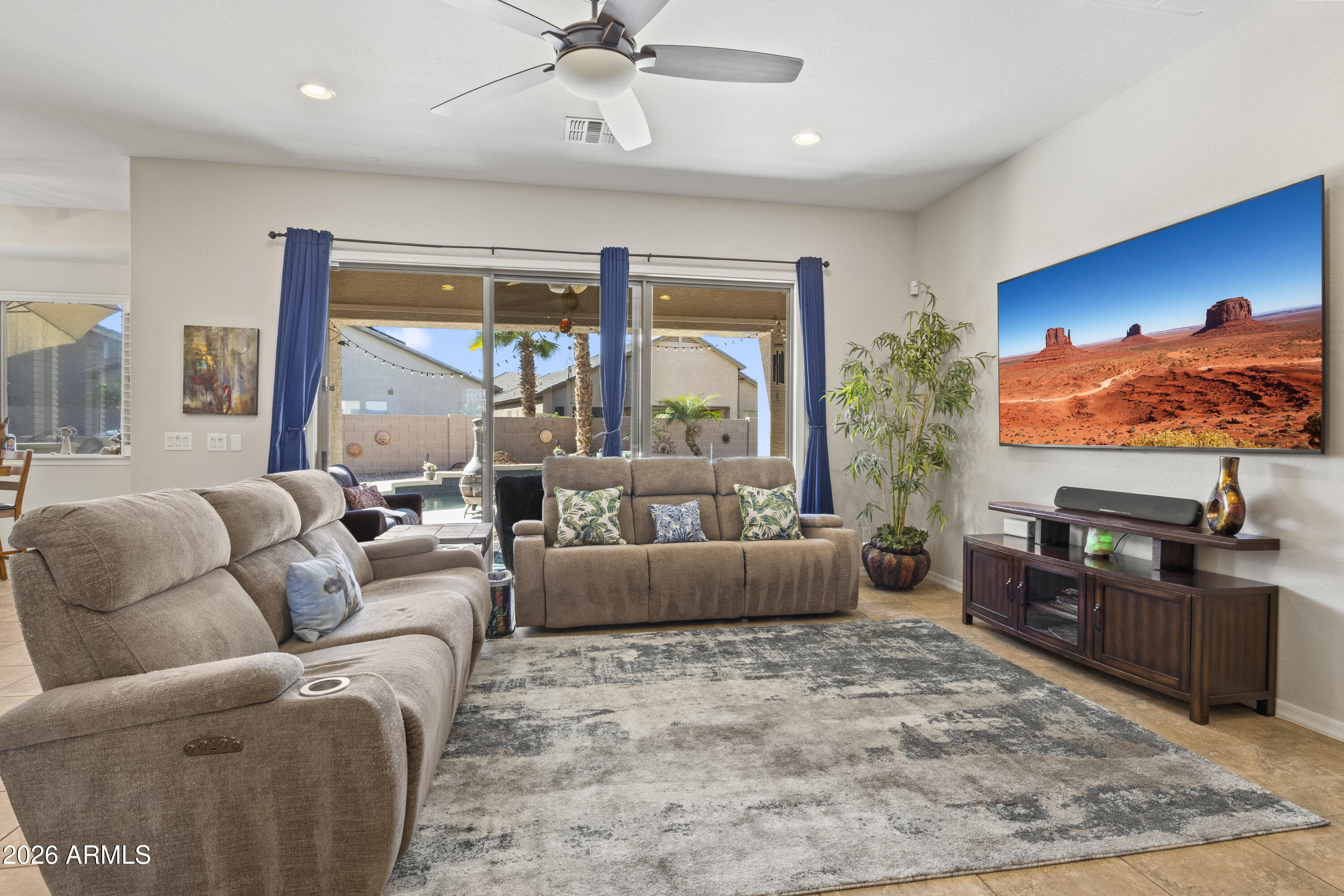 5623 W MALDONADO Road