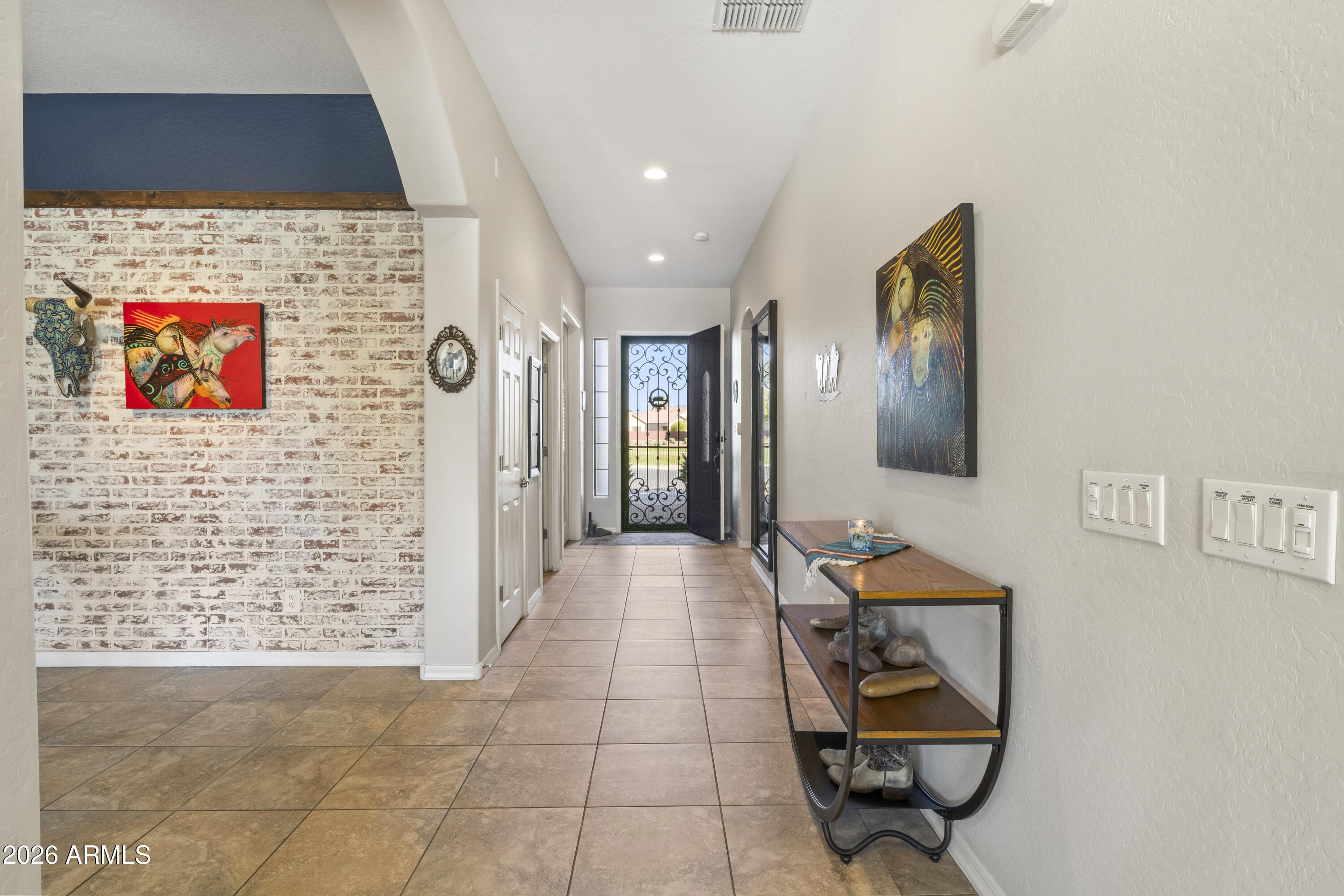 5623 W MALDONADO Road