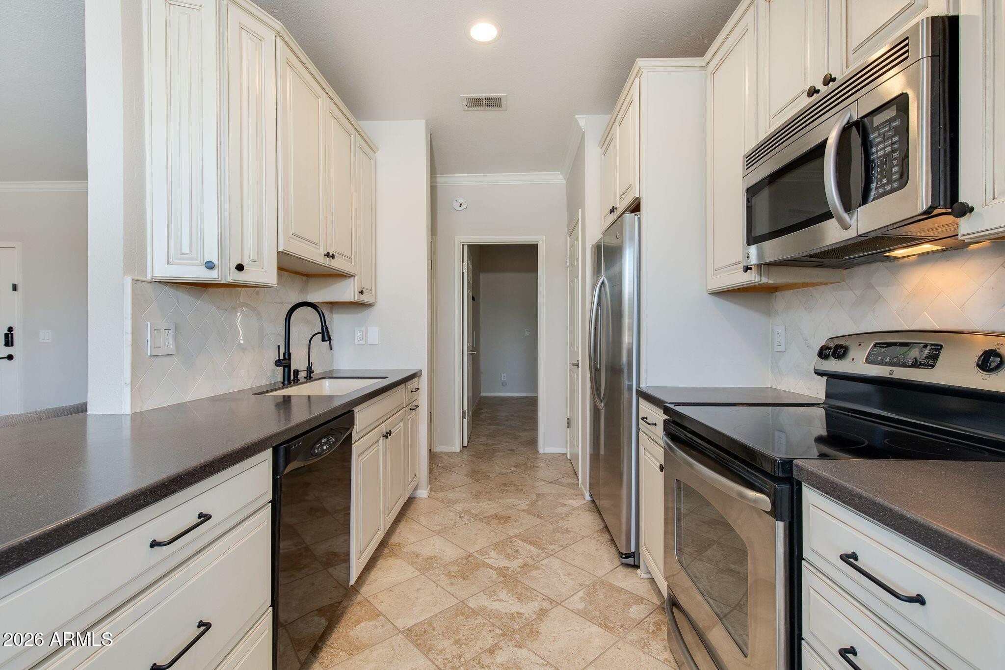 7009 E ACOMA Drive 2101