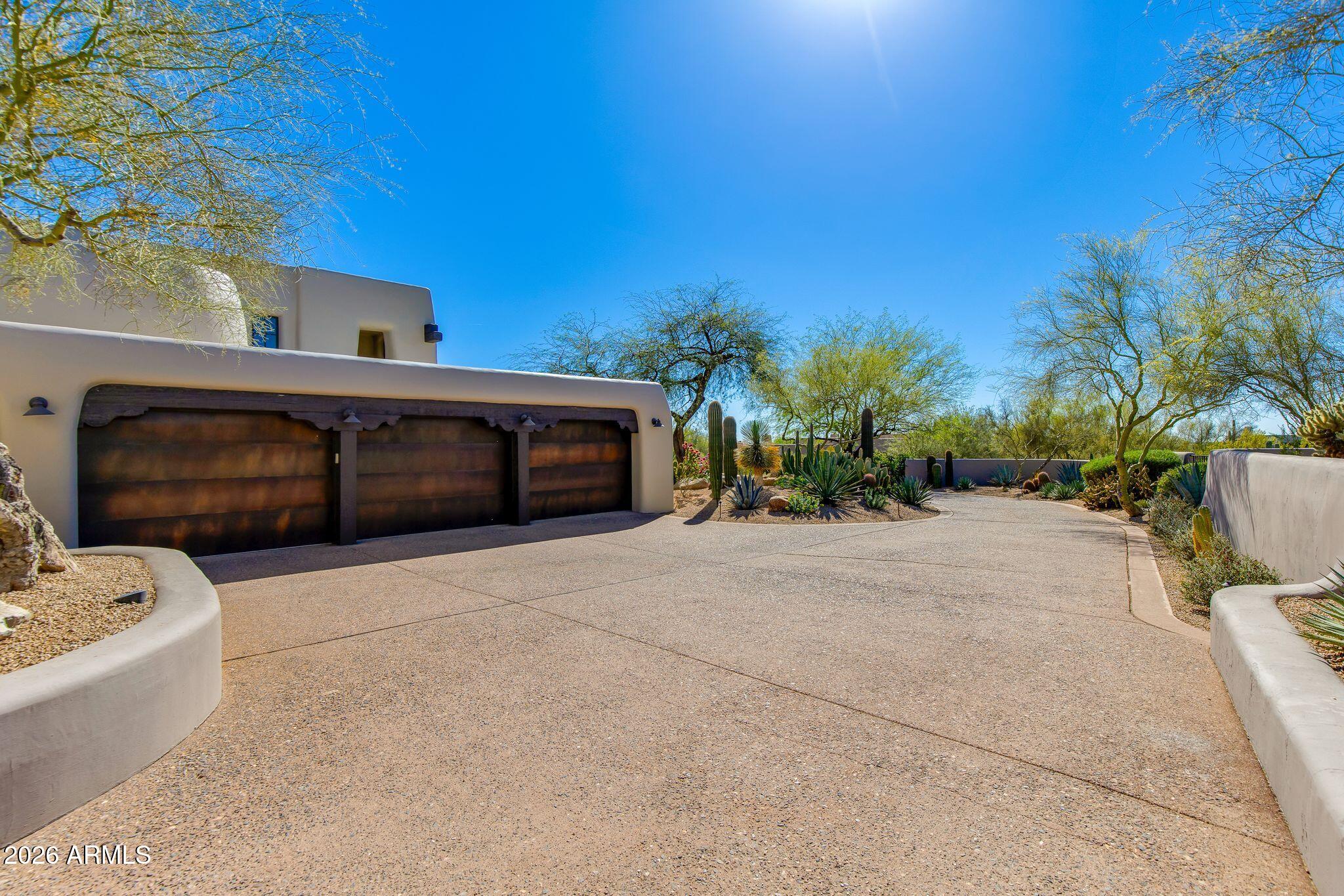 10040 E HAPPY VALLEY Road 477
