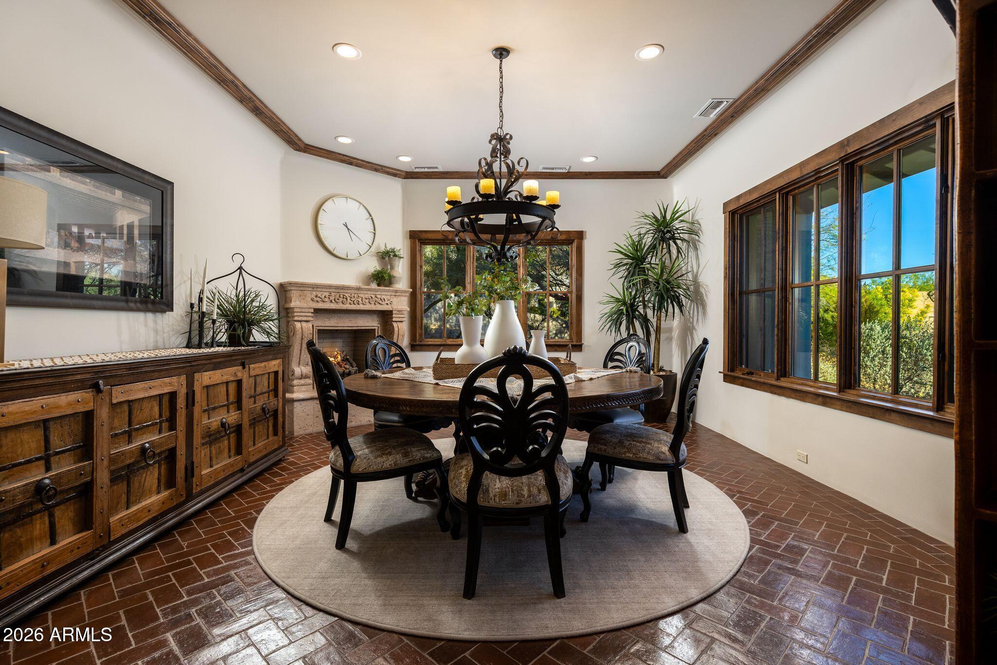 10040 E HAPPY VALLEY Road 477