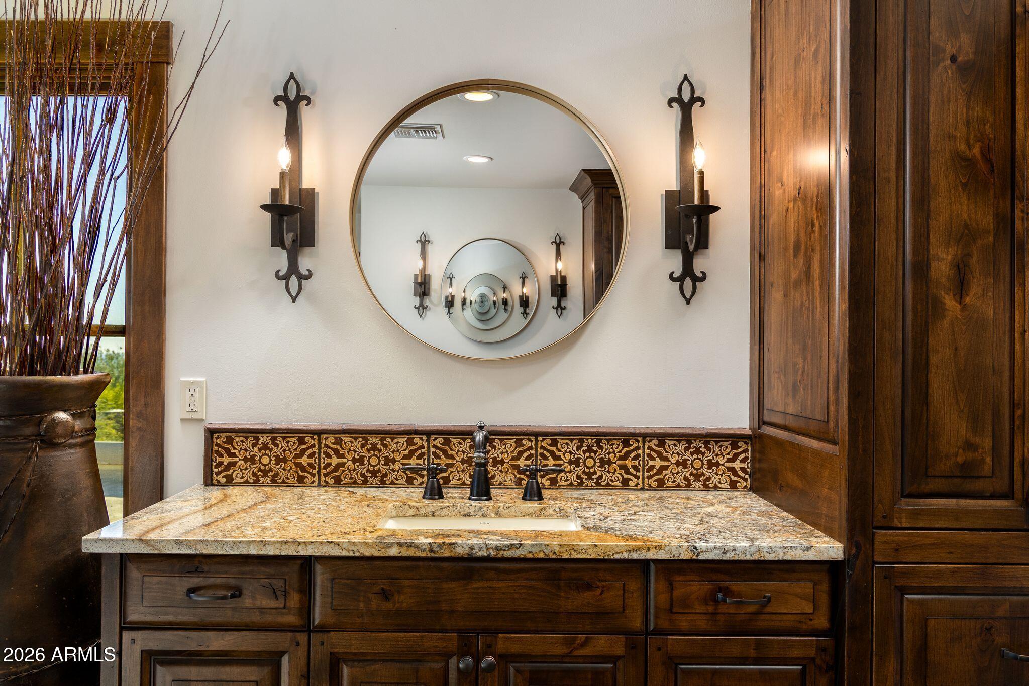 10040 E HAPPY VALLEY Road 477