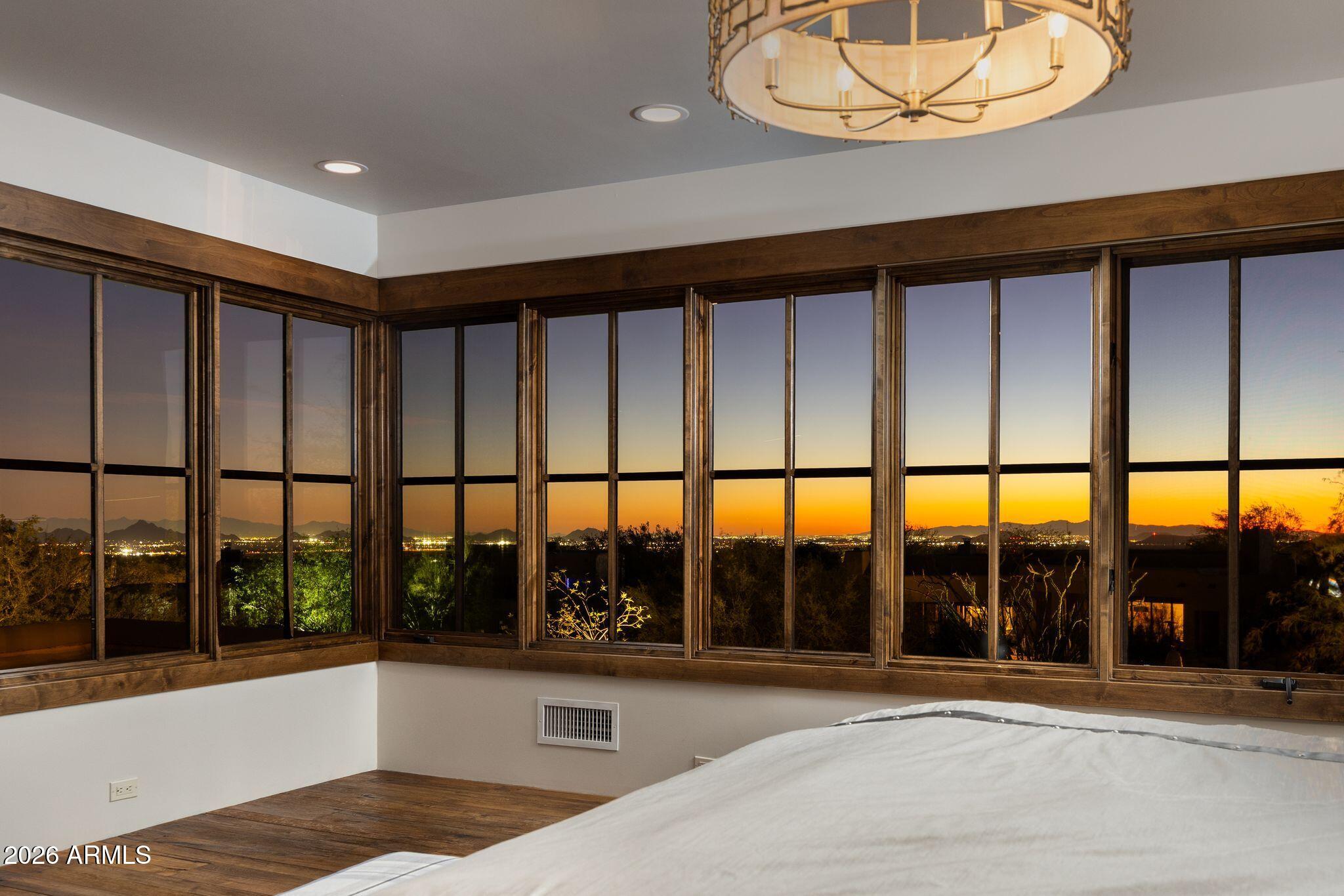 10040 E HAPPY VALLEY Road 477