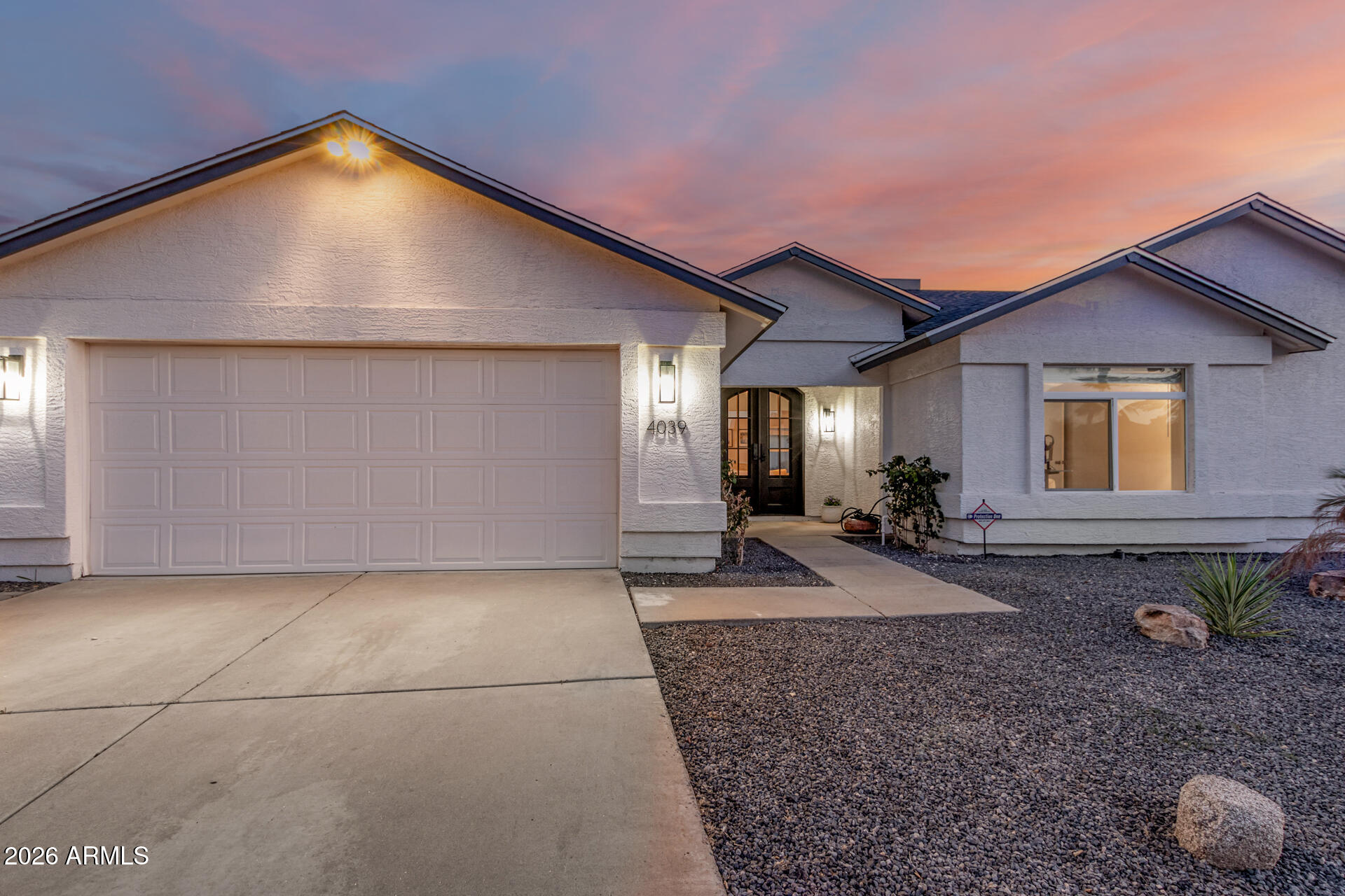 4039 E MORROW Drive