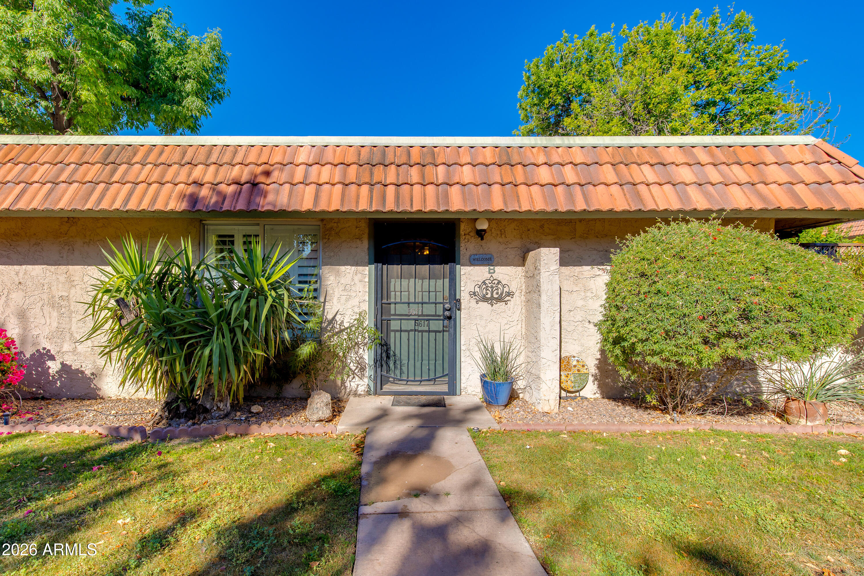 5617 S CLAMBAKE BAY Court B