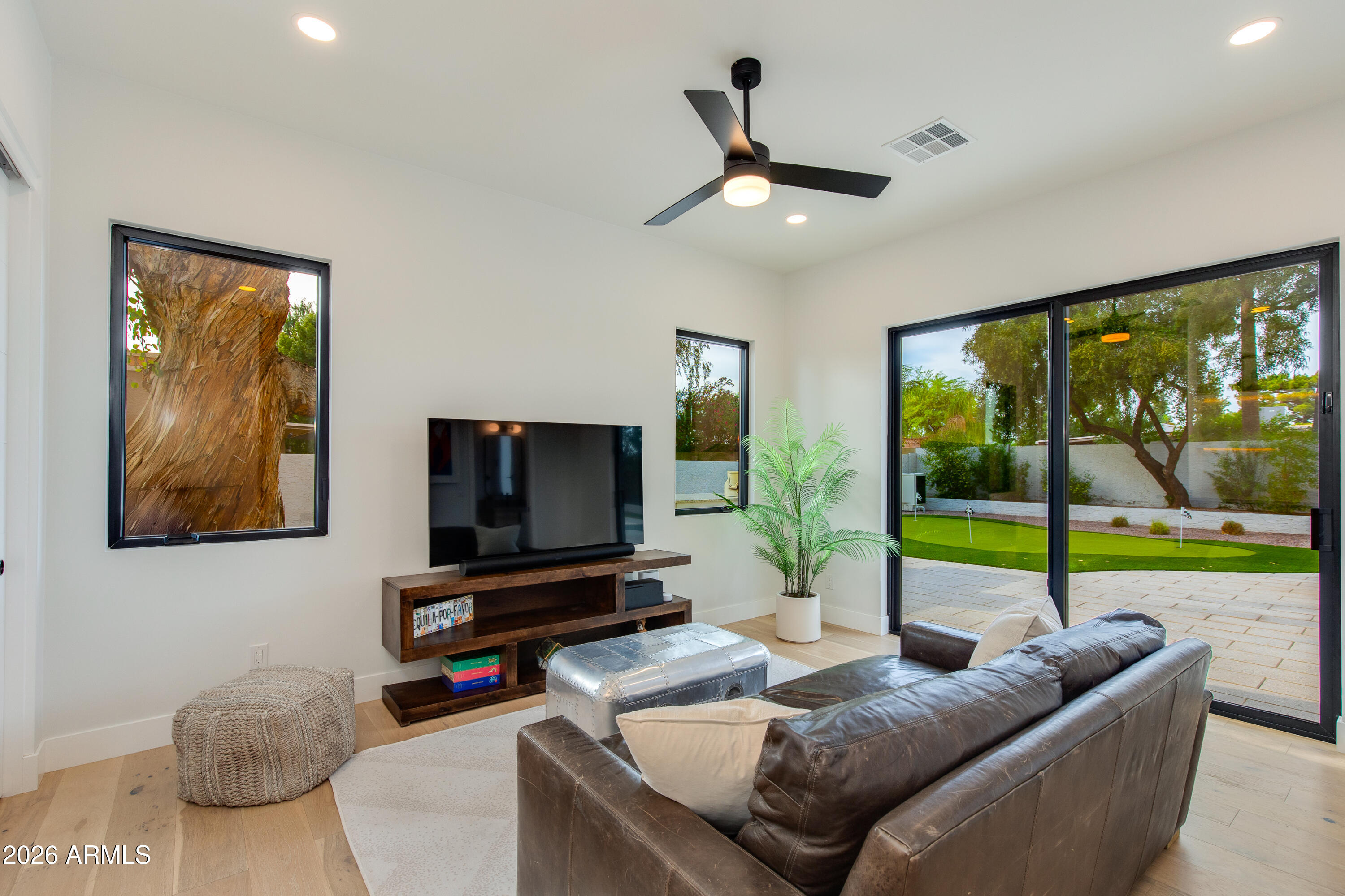 5922 E EMILE ZOLA Avenue