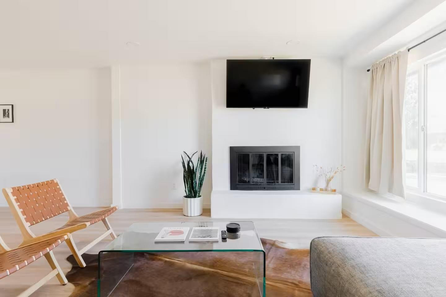 8447 E Vernon Avenue