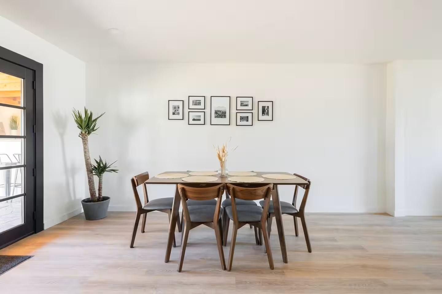 8447 E Vernon Avenue