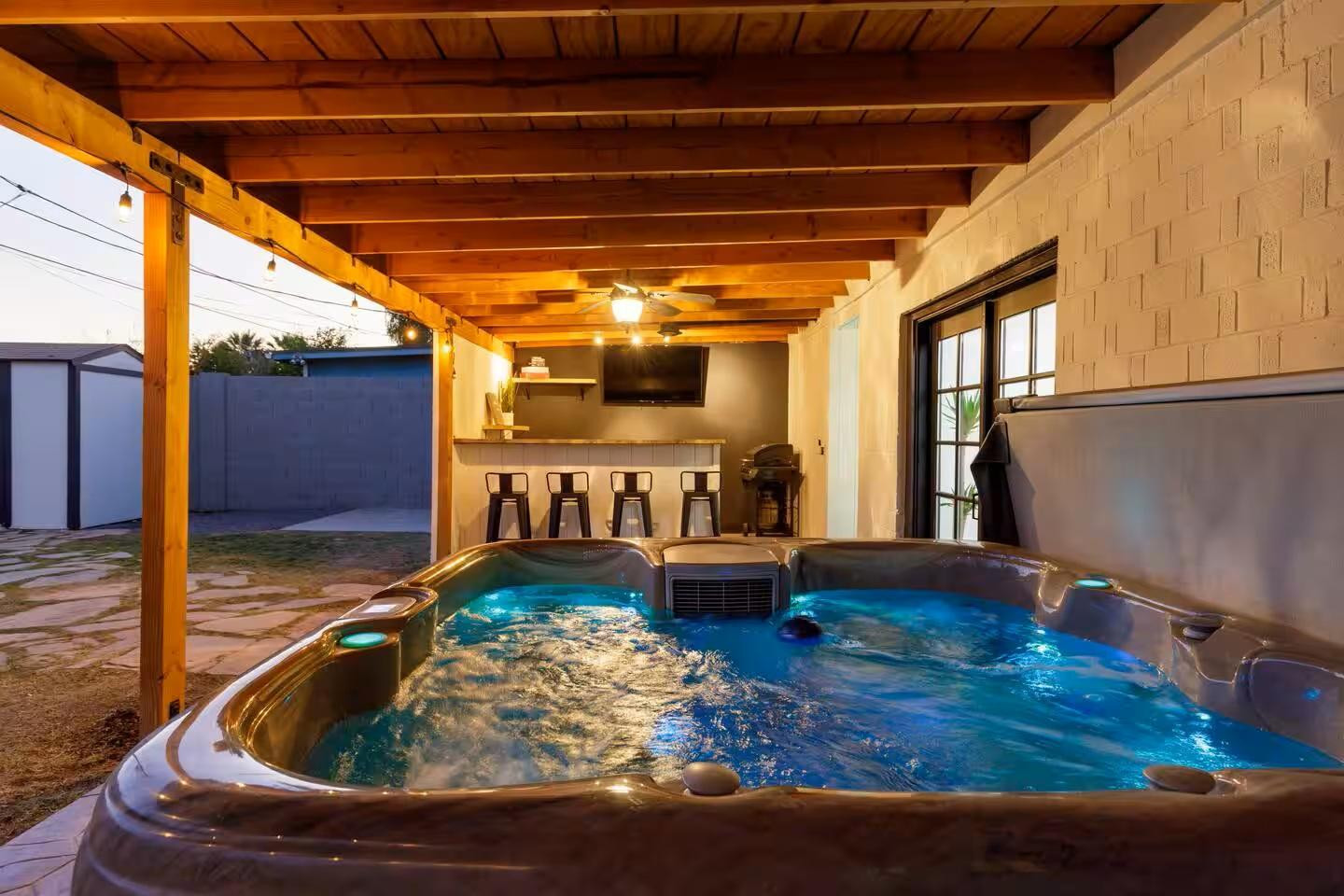 8447 E Vernon Avenue