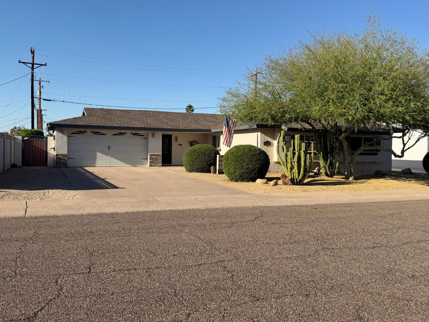 8518 E Mariposa Drive
