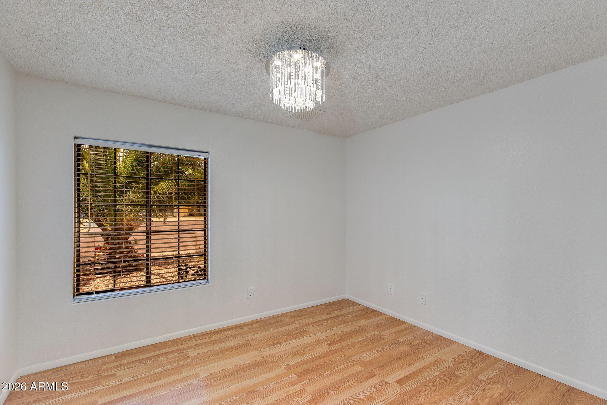 143 W MICHELLE Drive