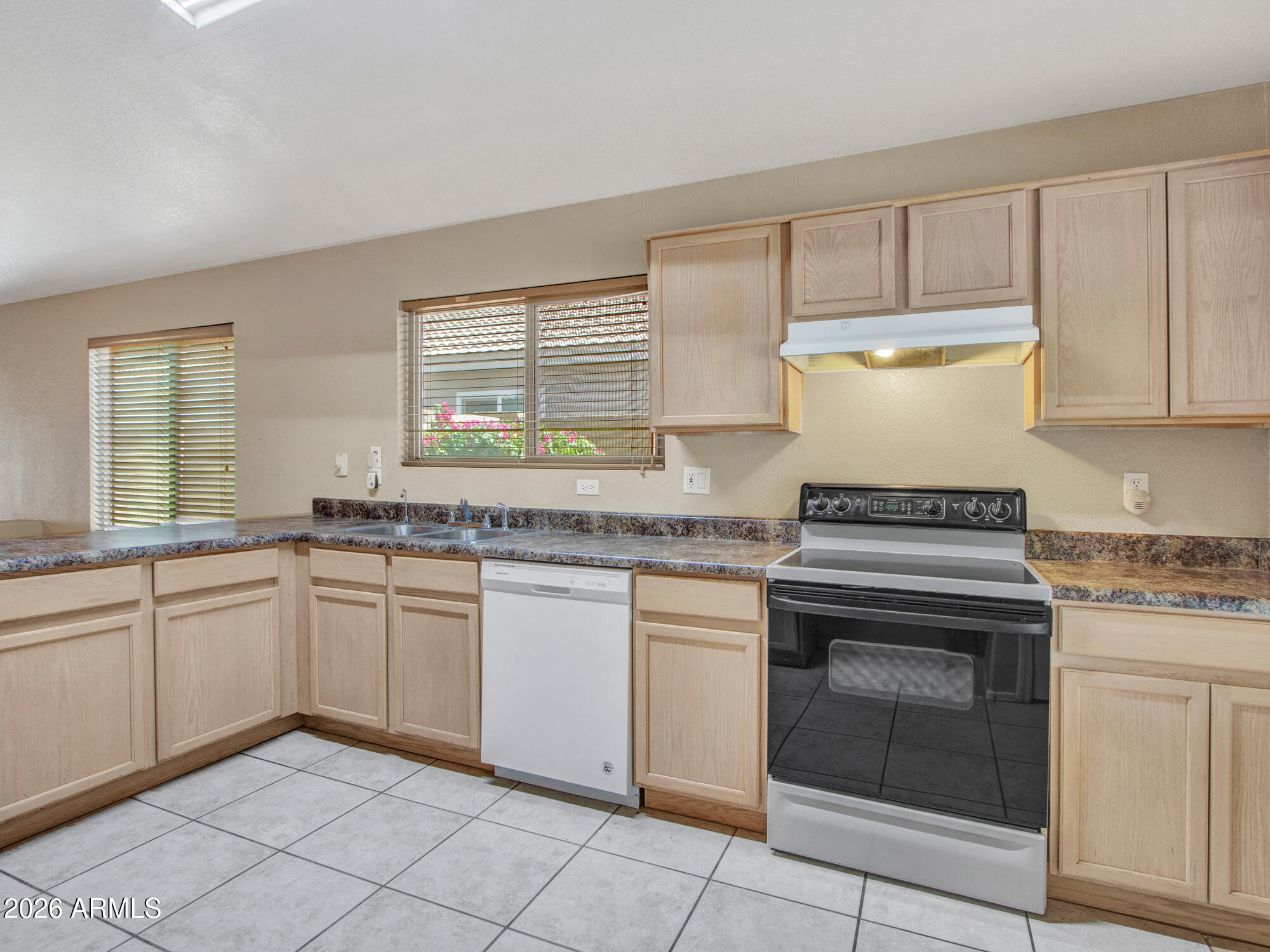 8918 W Deanna Drive