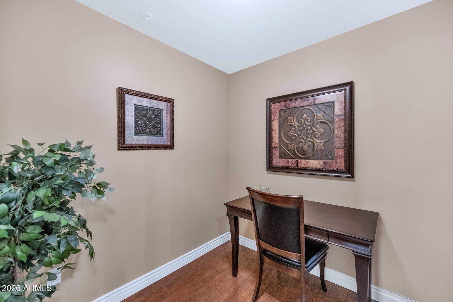 5450 E DEER VALLEY Drive 4218