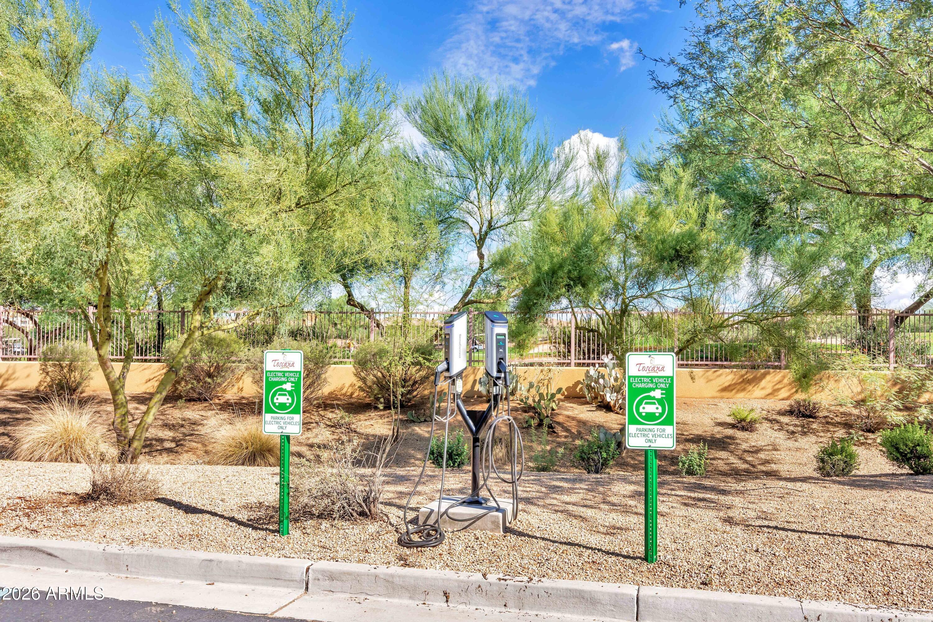 5450 E DEER VALLEY Drive 4218