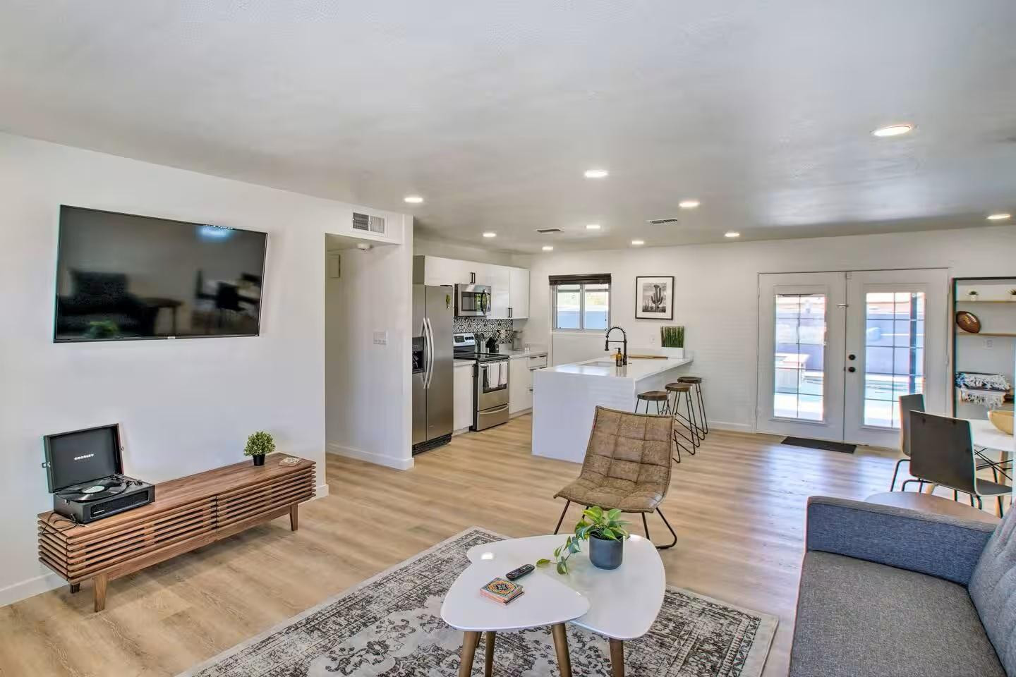 1233 E Marny Road