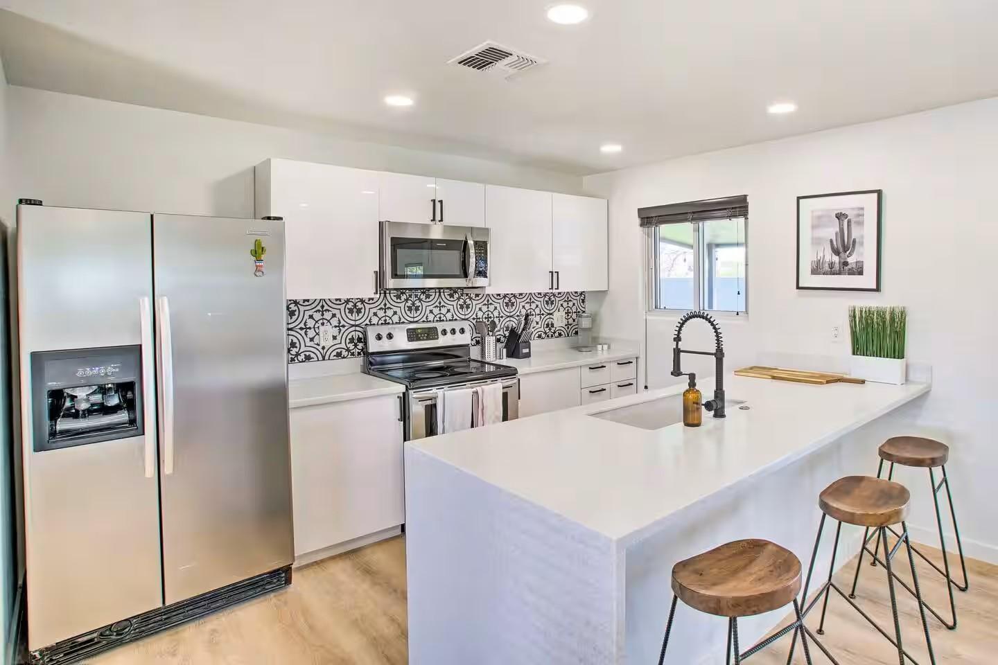 1233 E Marny Road