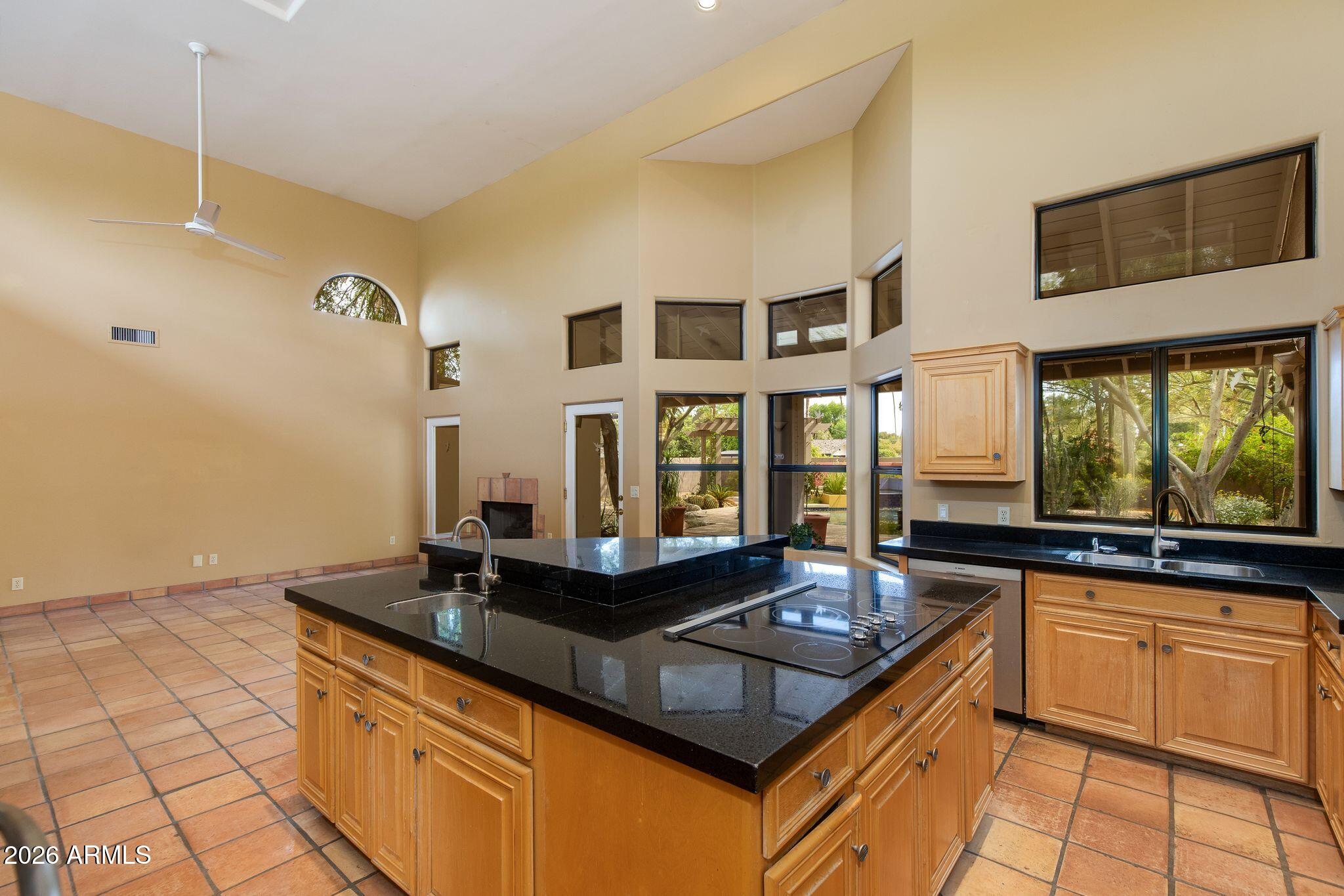 1569 W El Caminito Drive