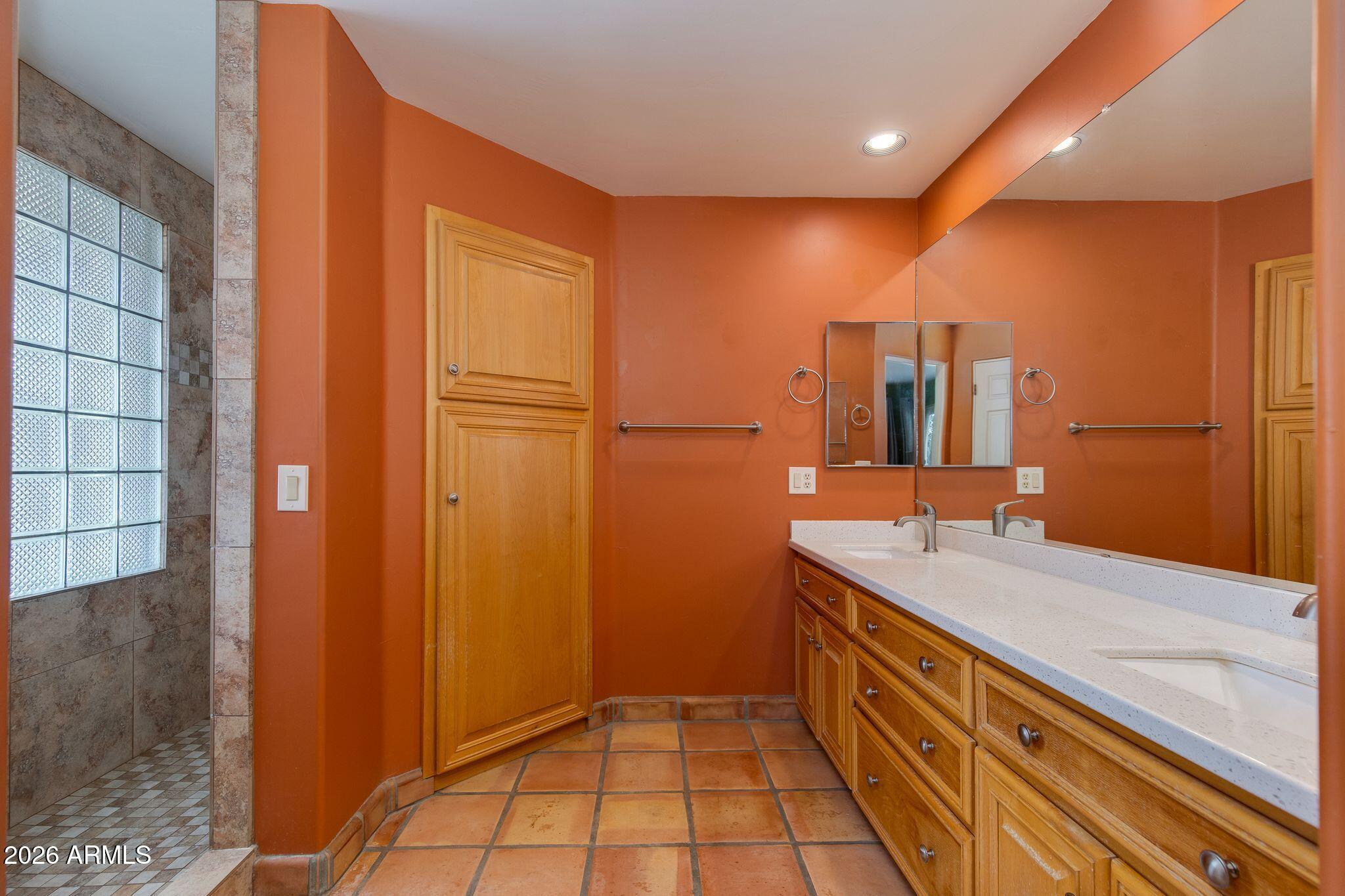 1569 W El Caminito Drive