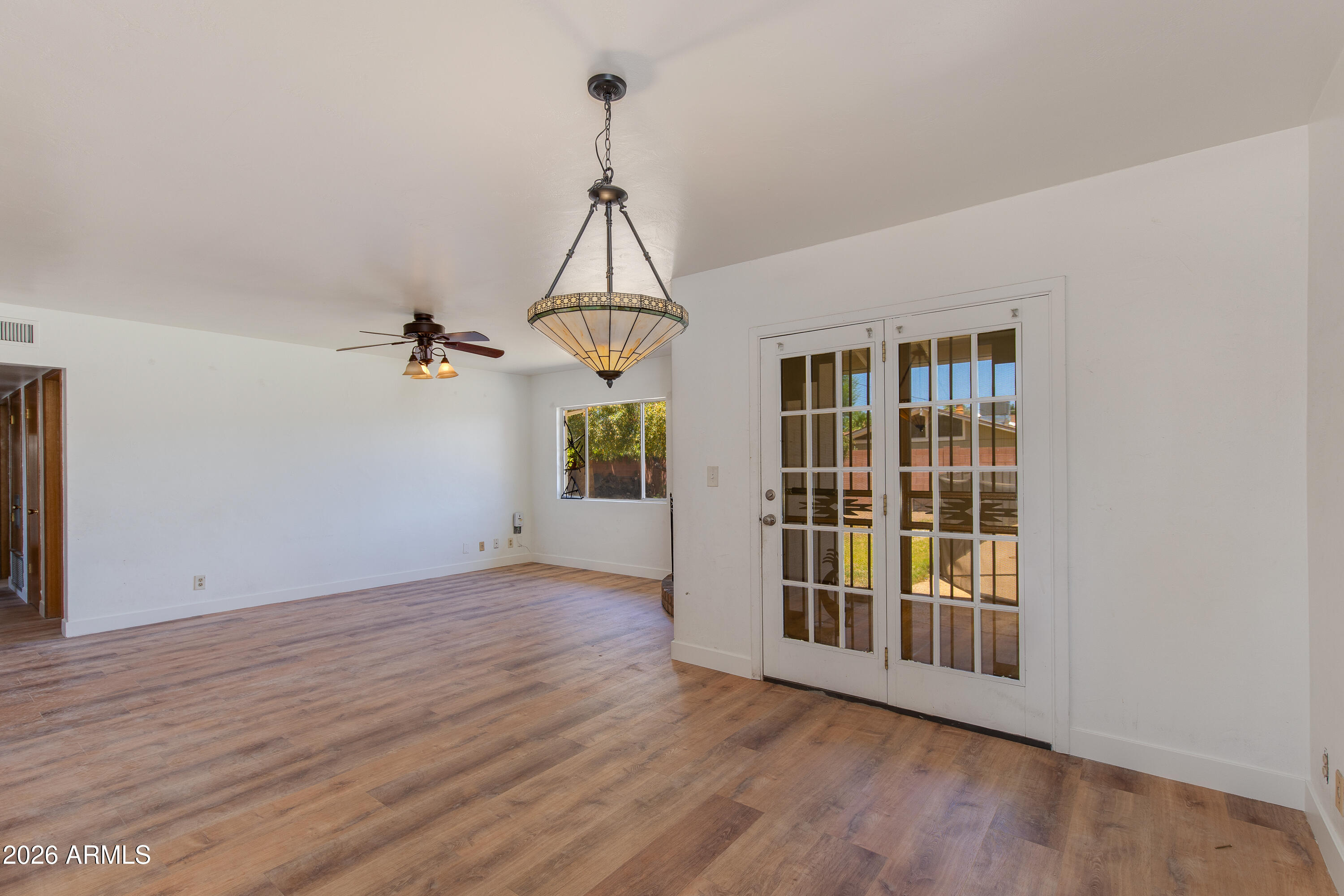1524 W OCOTILLO Road