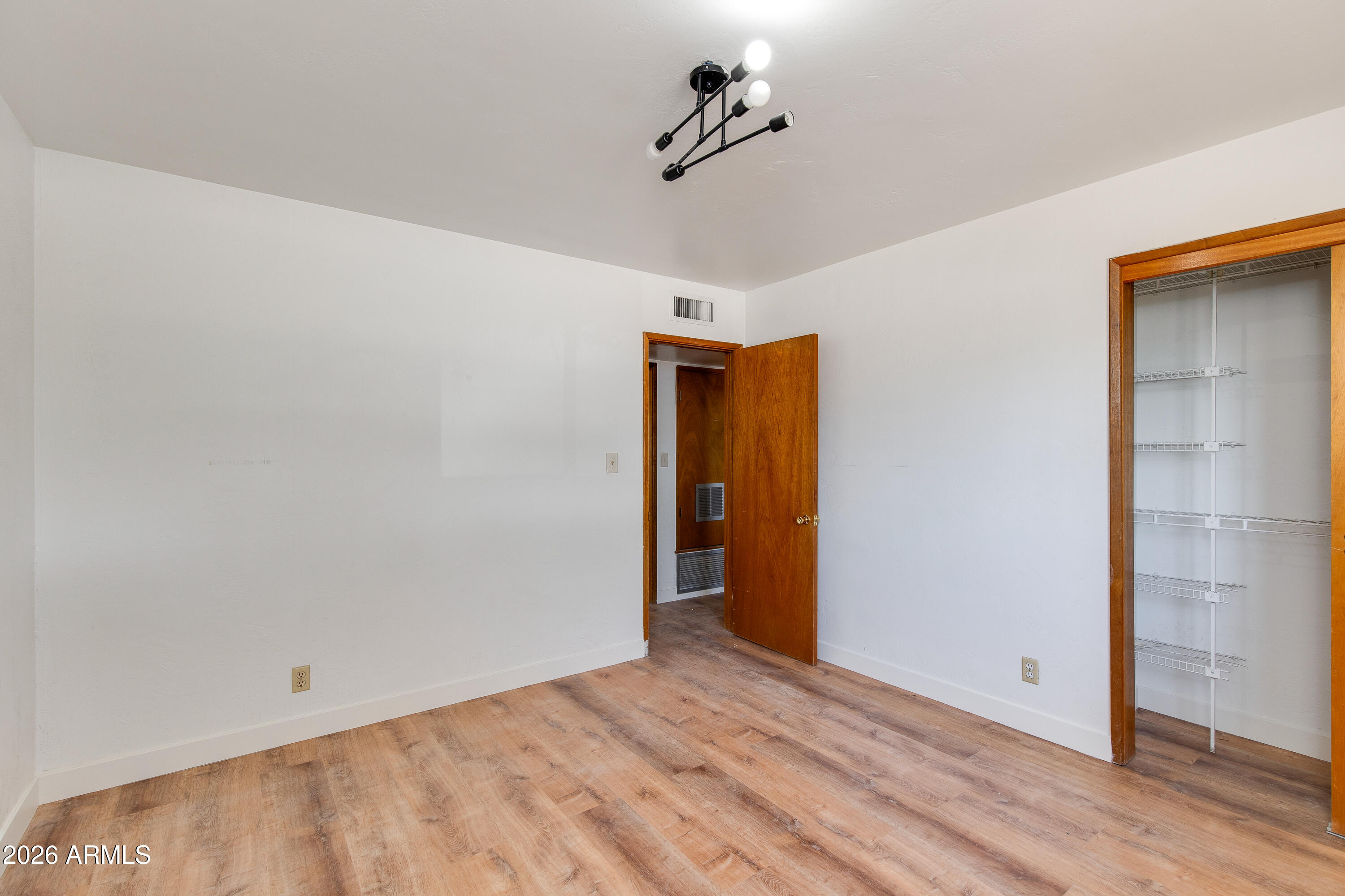 1524 W OCOTILLO Road